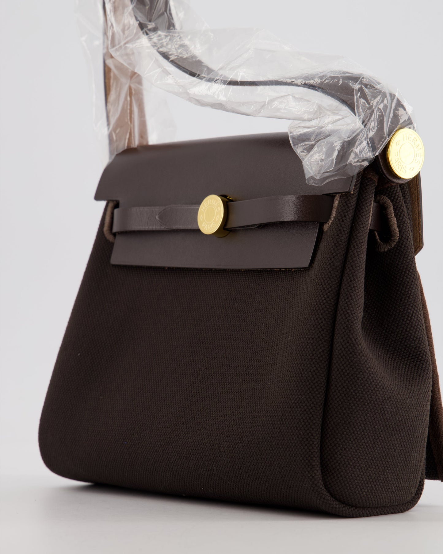 *Hot & RARE* Hermes Herbag Zip 20 Bag in Ebene Viking Canvas & Ebene Vache Hunter Leather with Gold Hardware