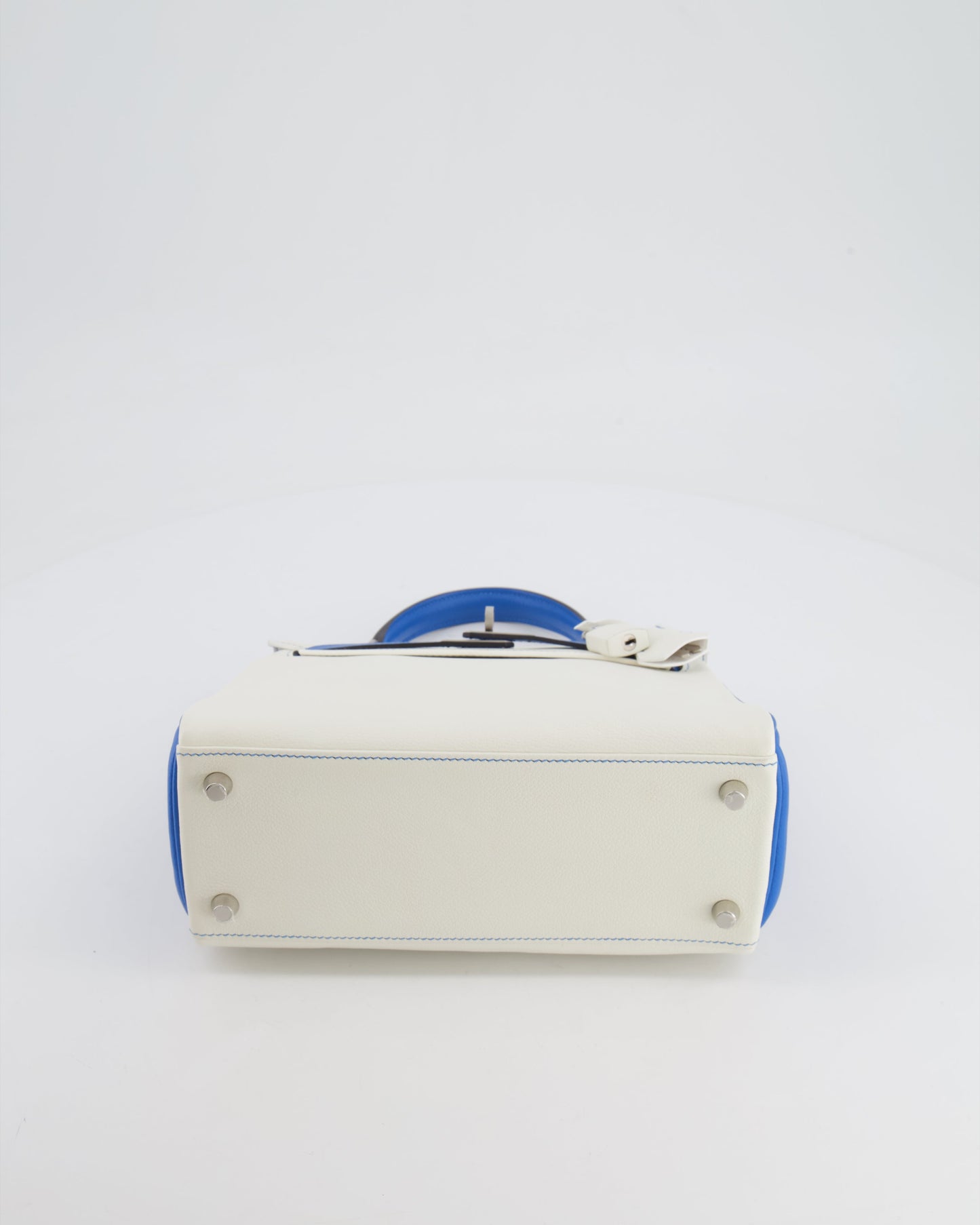 Hermes HSS Kelly 25 Retourne Bag in White and Bleu Mykonos Evercolor Leather with Contrast Stitching and Brushed Palladium Hardware