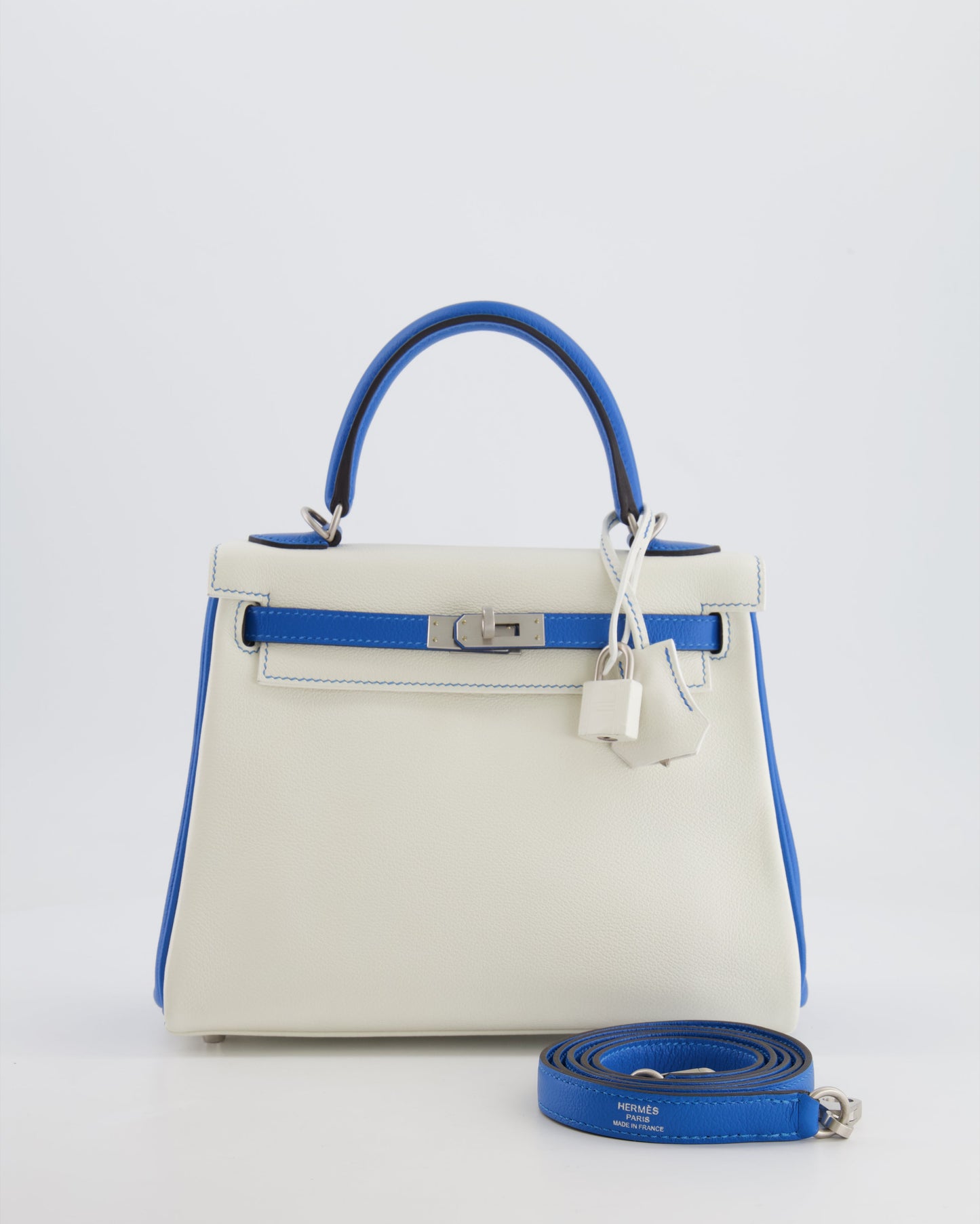 Hermes HSS Kelly 25 Retourne Bag in White and Bleu Mykonos Evercolor Leather with Contrast Stitching and Brushed Palladium Hardware