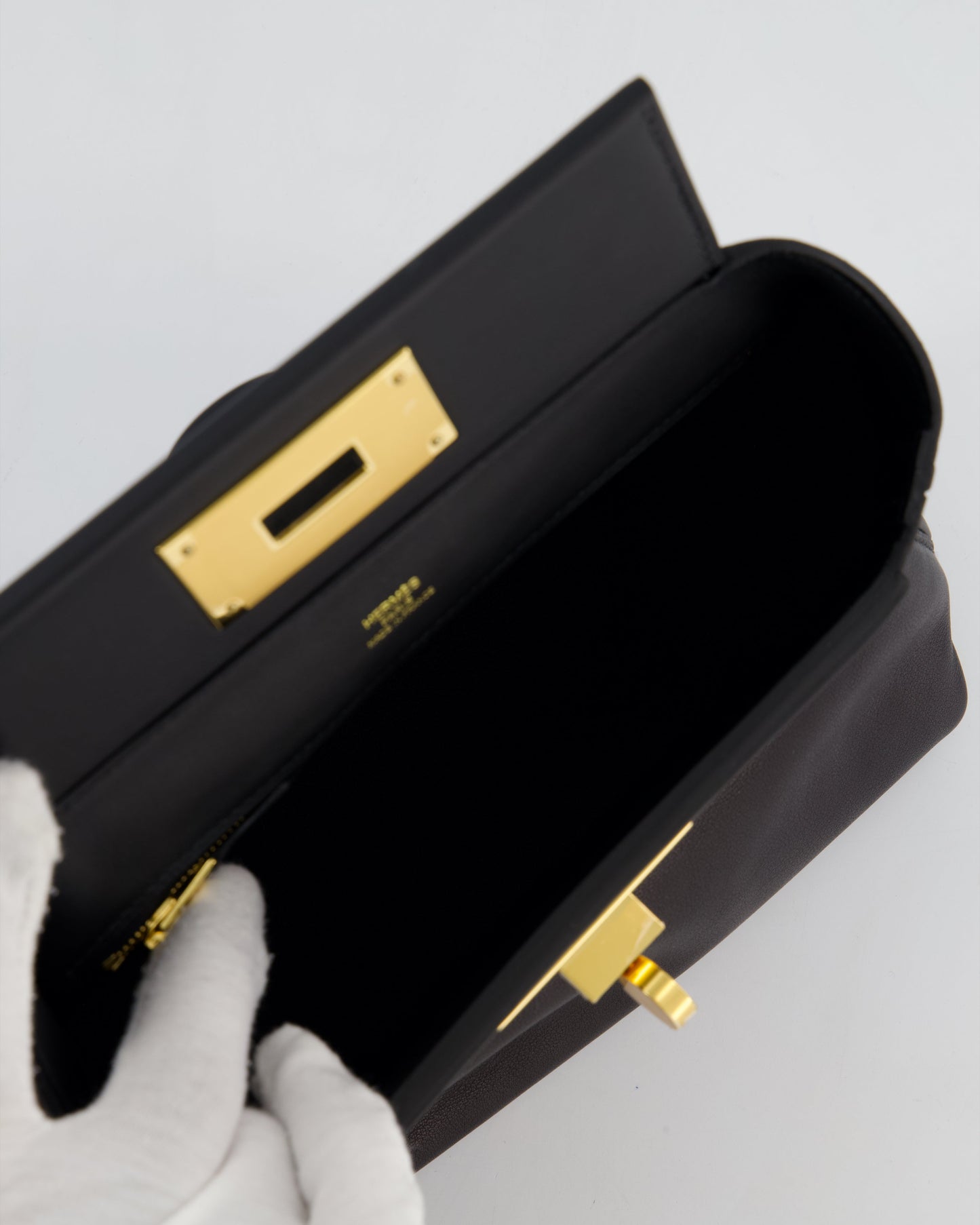 *RARE* Hermes 24/24 21 Bag in Noir Volupto and Noir Swift Leather with Gold Hardware