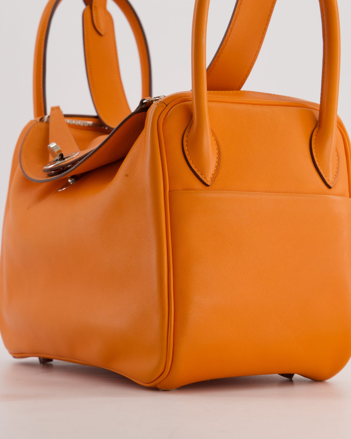 Hermes Lindy 26 Bag in Orange H Swift Leather with Palladium Hardware