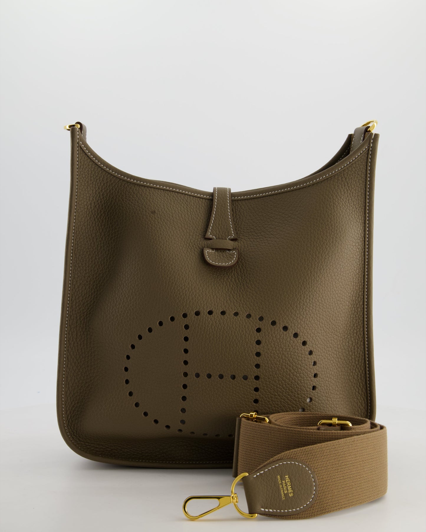 Hermes Evelyne III 29 Bag in Etoupe Taurillon Clemence Leather with Gold Hardware
