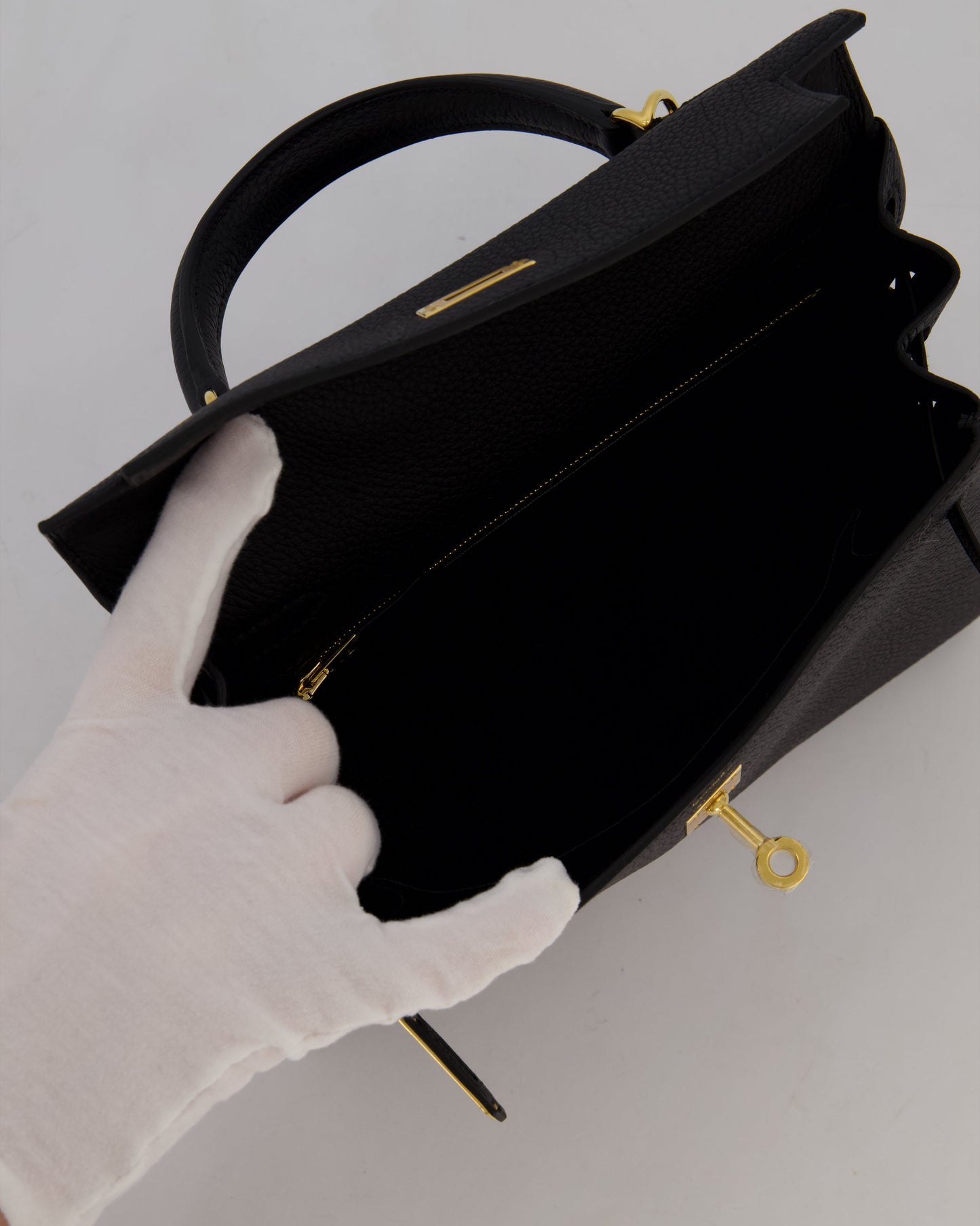Hermes Kelly 25 Retourne Bag in Noir Togo Leather and Gold Hardware