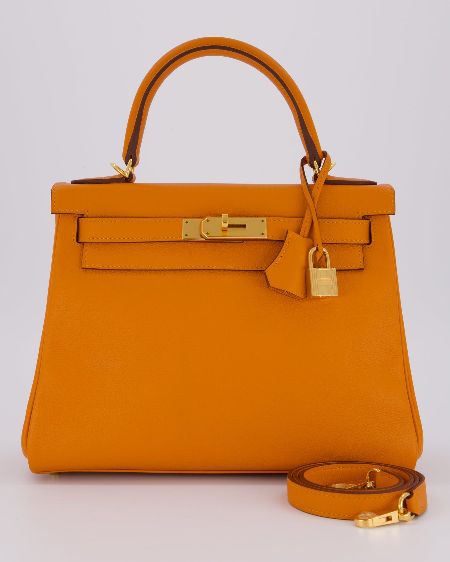 Hermes Kelly 28 Retourne Bag in Abricot Evercolor Leather with Gold Hardware