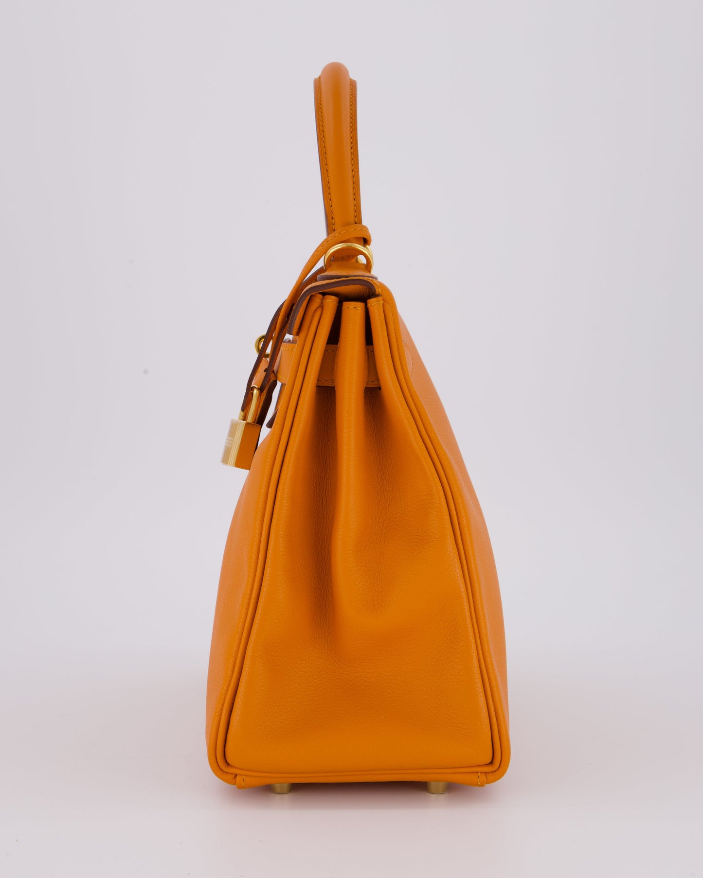 Hermes Kelly 28 Retourne Bag in Abricot Evercolor Leather with Gold Hardware