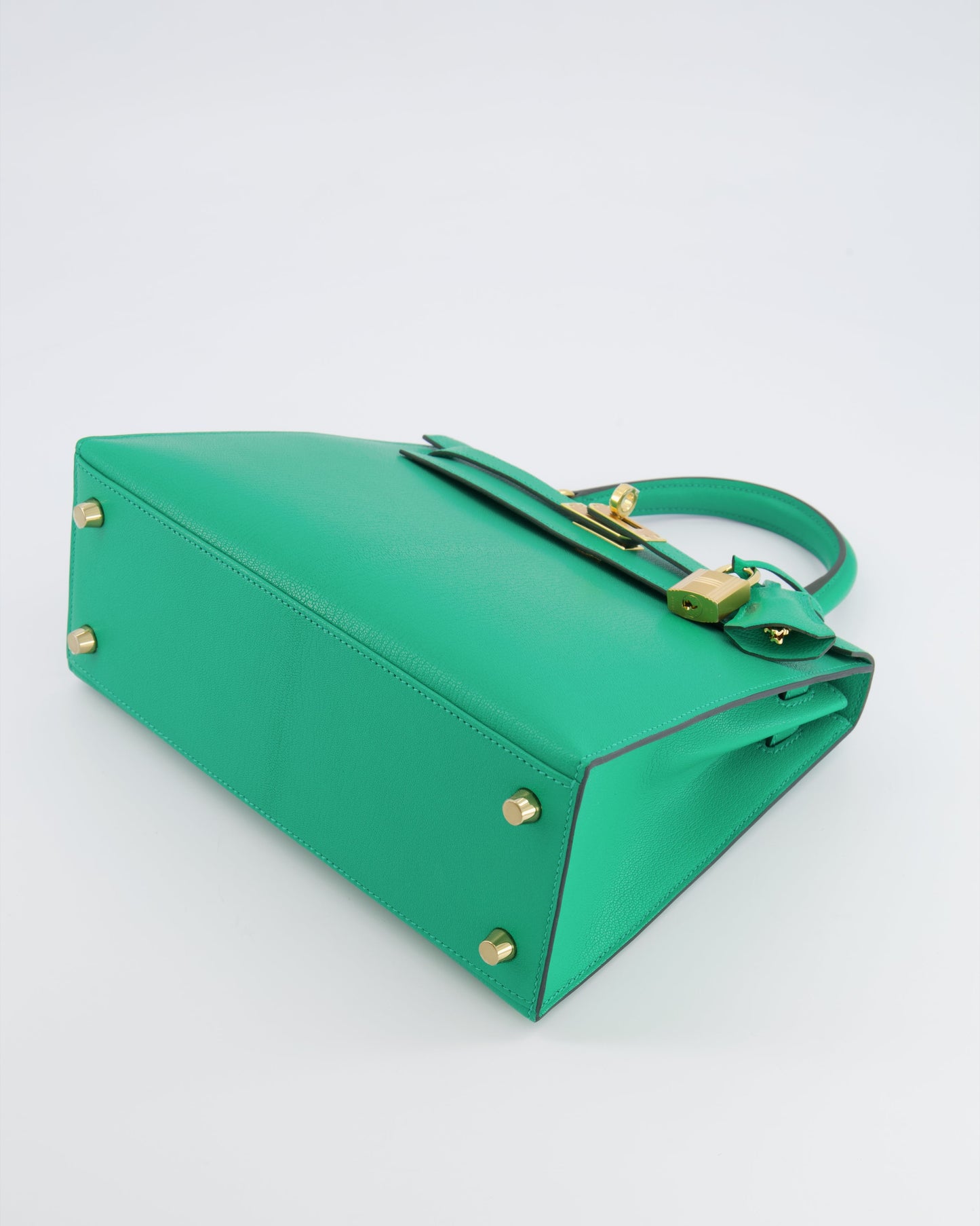 Hermes Kelly 25 Sellier Bag in Menthe Chèvre Chamkila Leather with Gold Hardware
