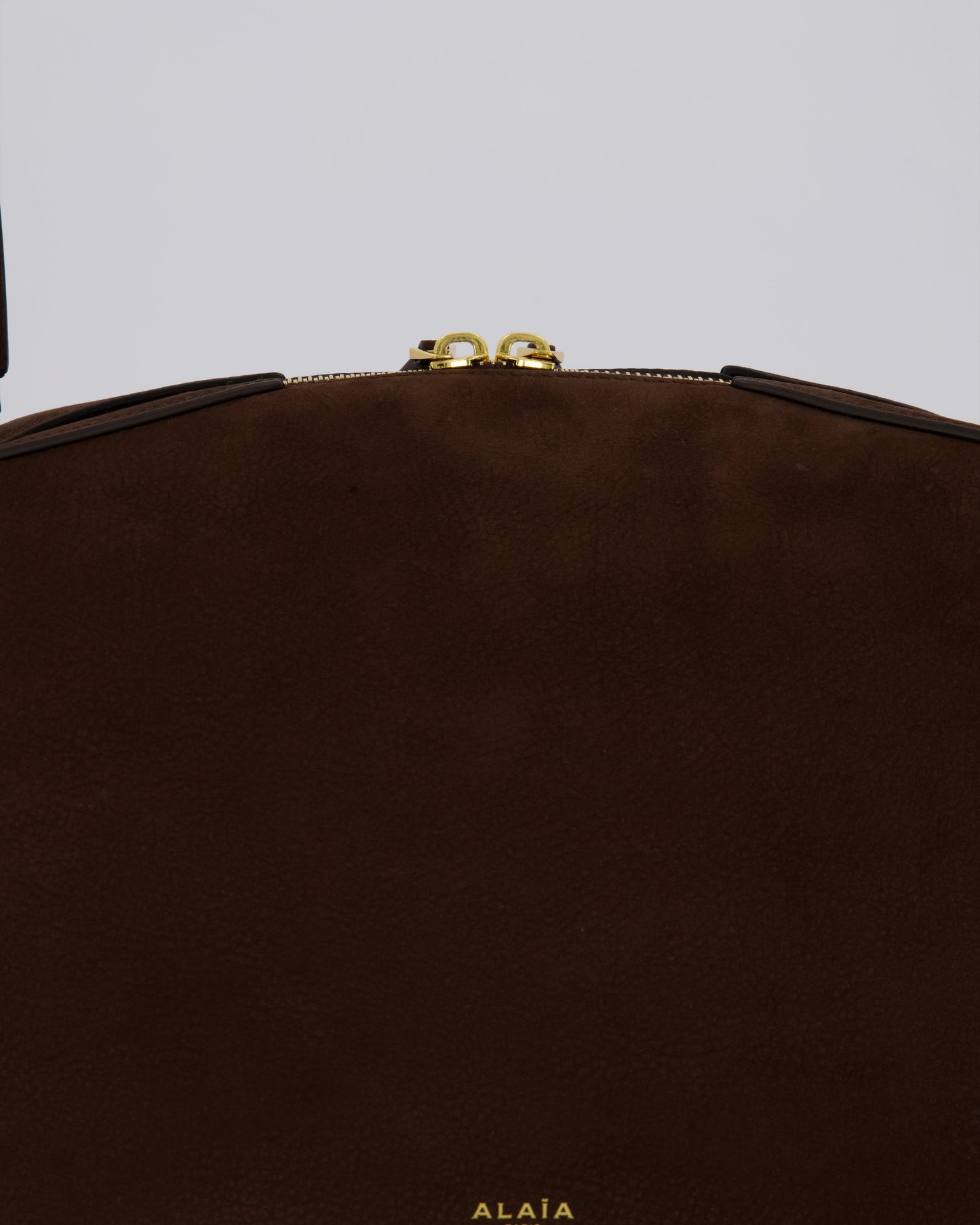 Alaïa Brown SS/26 Le Bouledogue Medium Suede Top Handle Bag with Gold Hardware