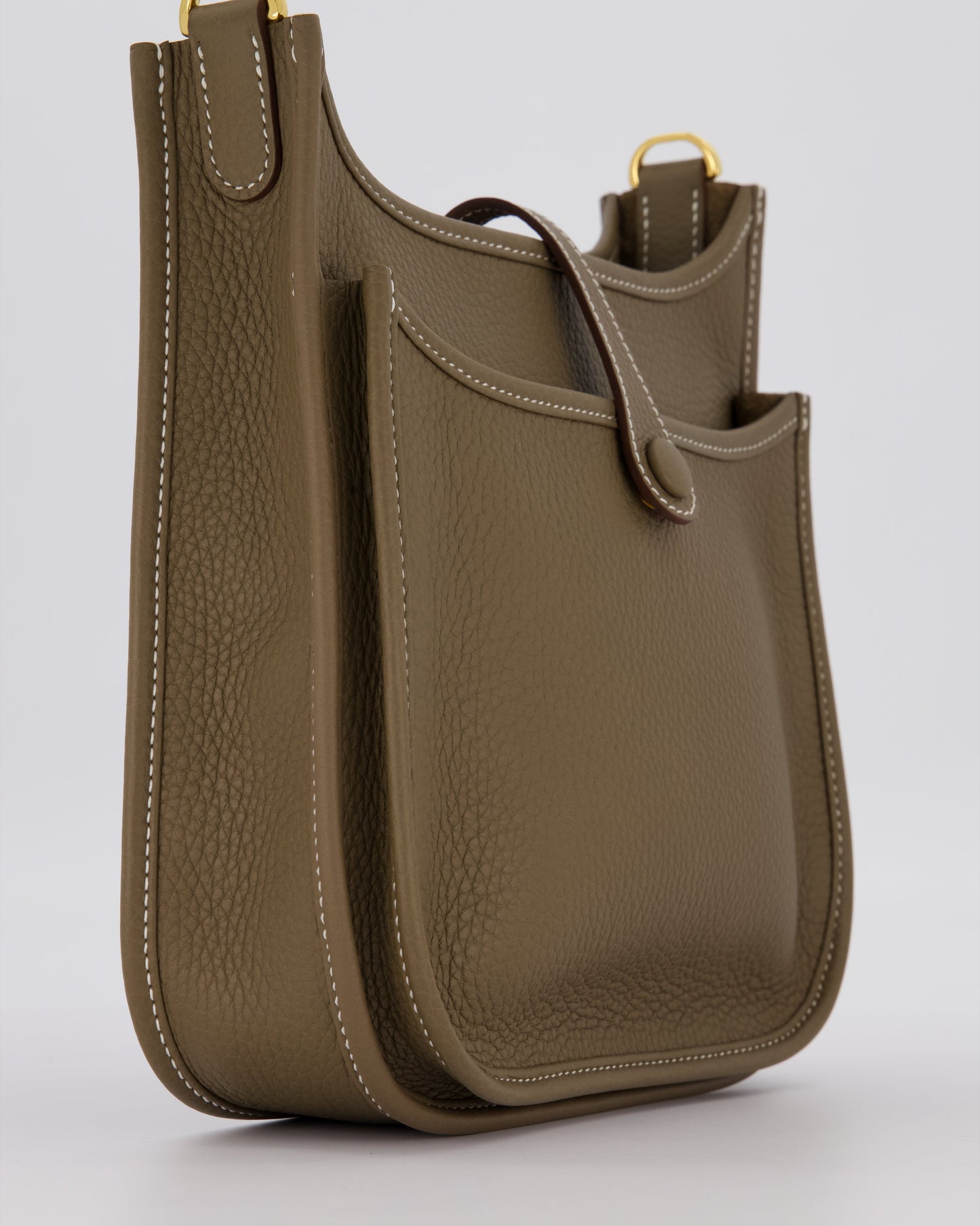 *HOT & RARE* Hermes Evelyne III 23 Bag in Etoupe Taurillon Clemence Leather with Gold Hardware