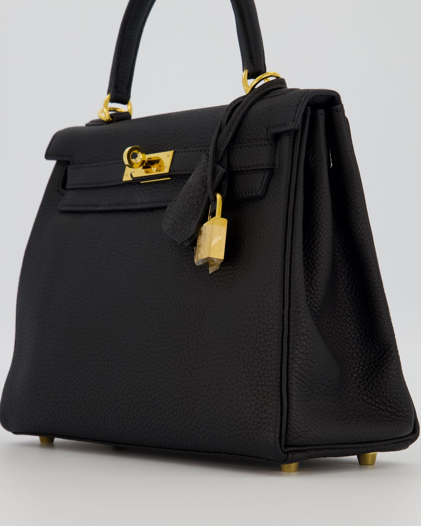 Hermes Kelly 25 Retourne Bag in Noir Togo Leather with Gold Hardware