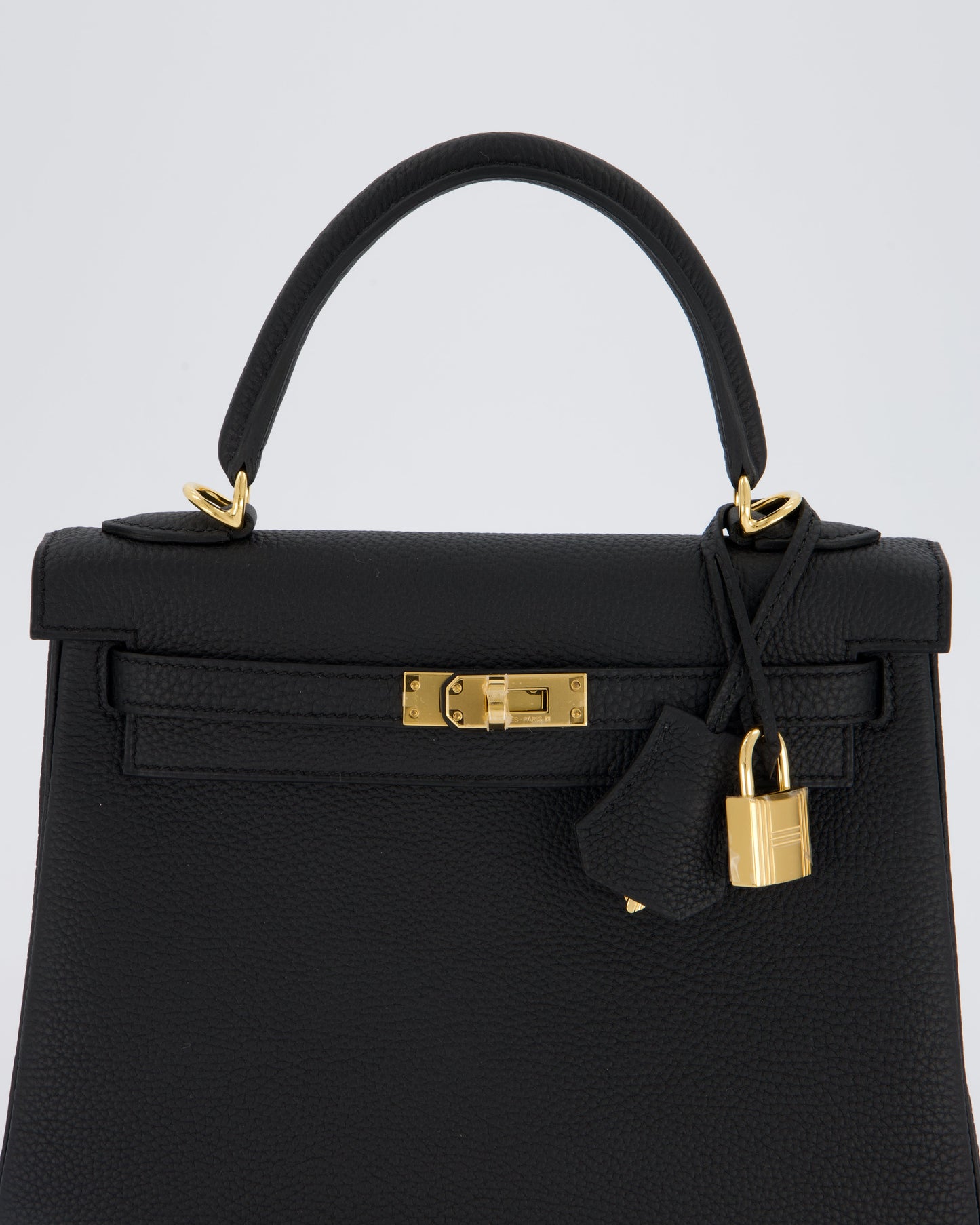 Hermes Kelly 25 Retourne Bag in Noir Togo Leather with Gold Hardware