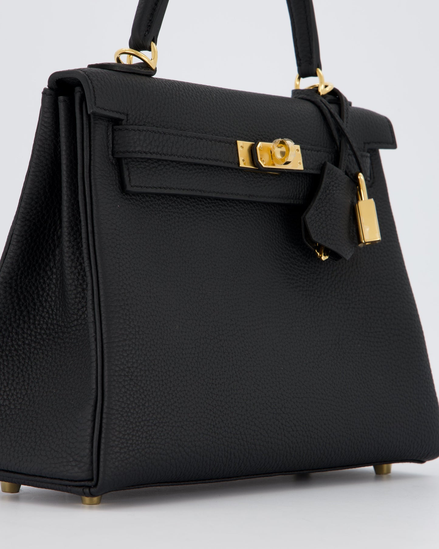 Hermes Kelly 25 Retourne Bag in Noir Togo Leather with Gold Hardware