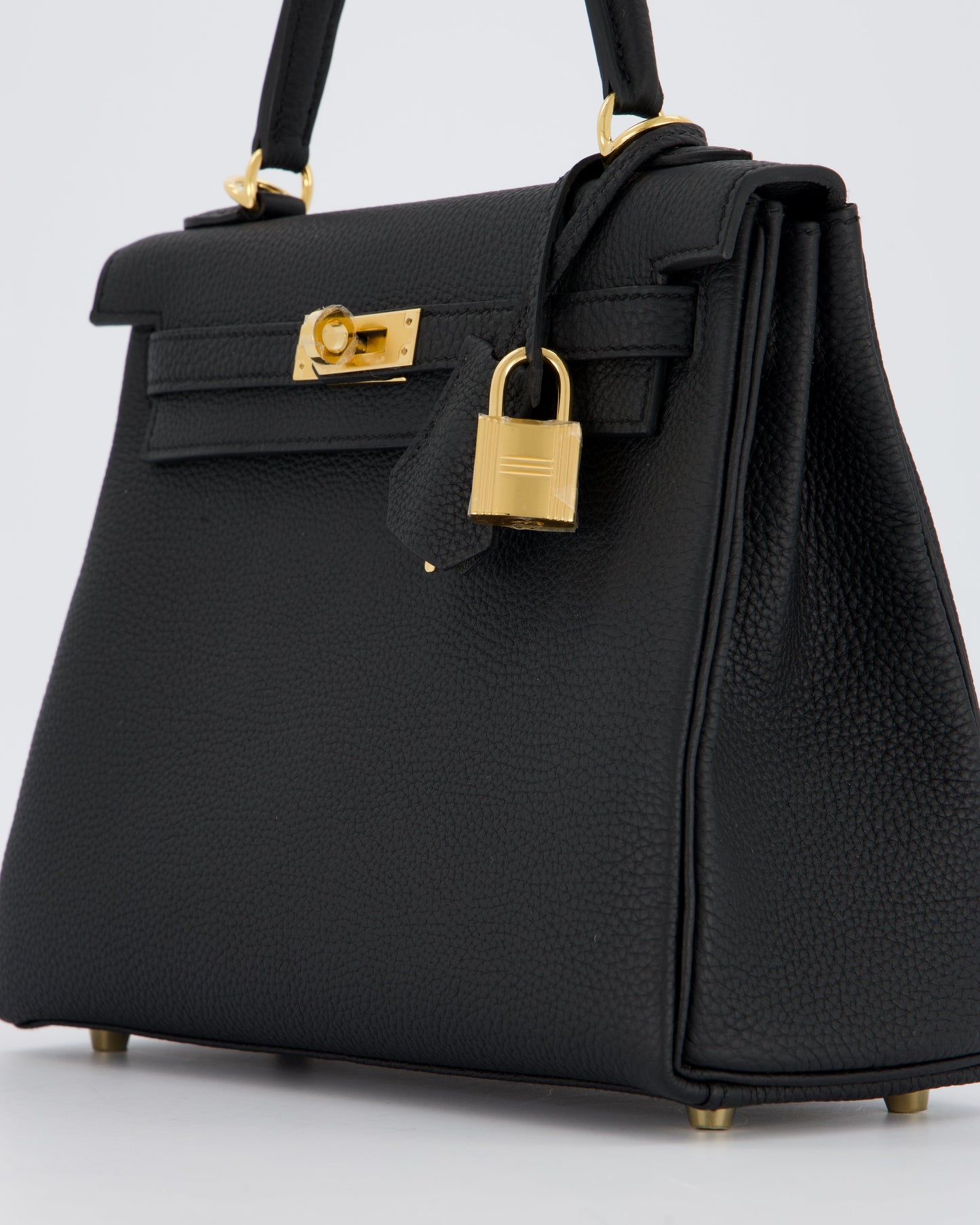 Hermes Kelly 25 Retourne Bag in Noir Togo Leather with Gold Hardware