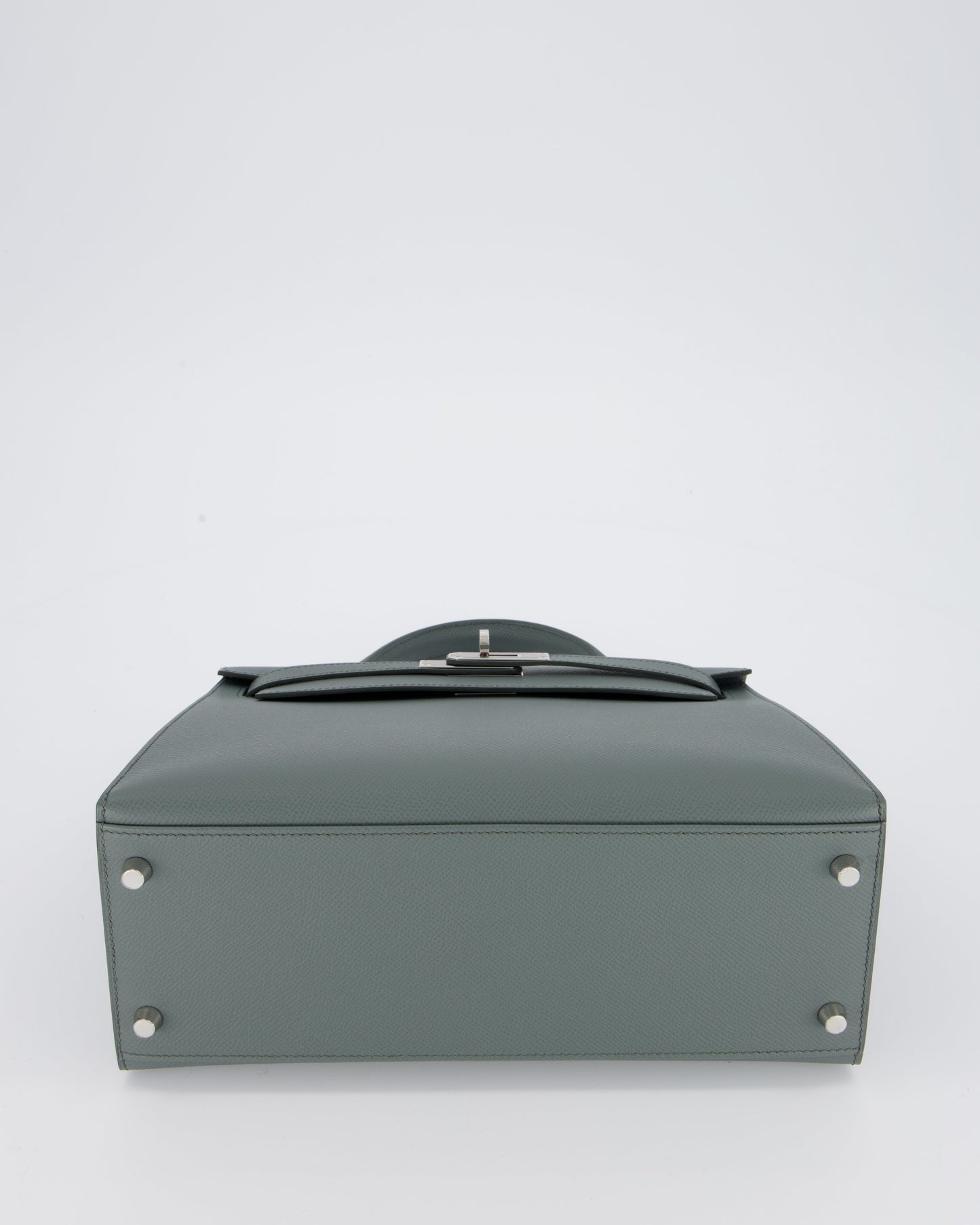 Hermes Kelly 28 Sellier Bag in Vert Amande Epsom Leather with Palladium Hardware