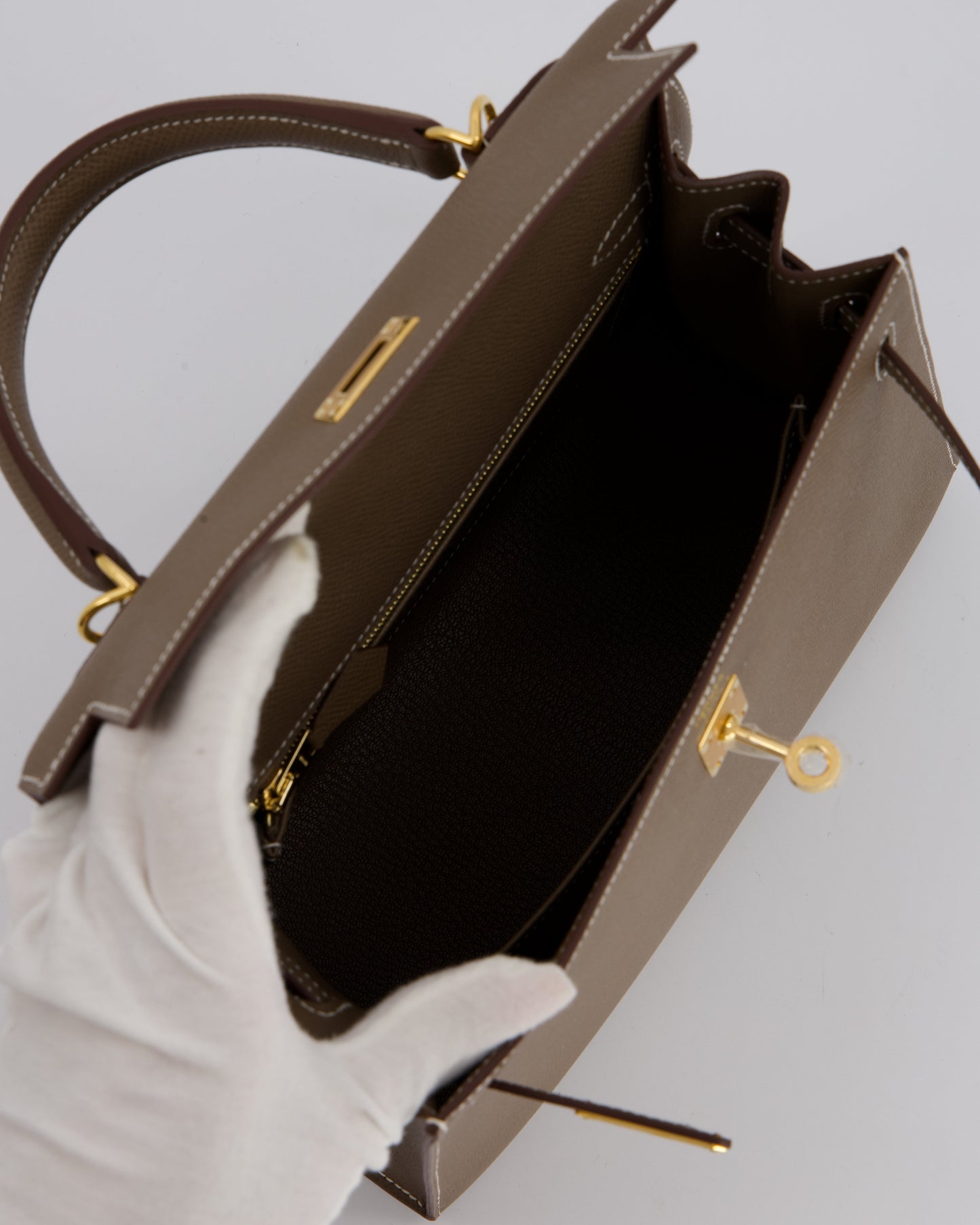 Hermes Kelly 25 Sellier in Etoupe Epsom Leather with Gold Hardware