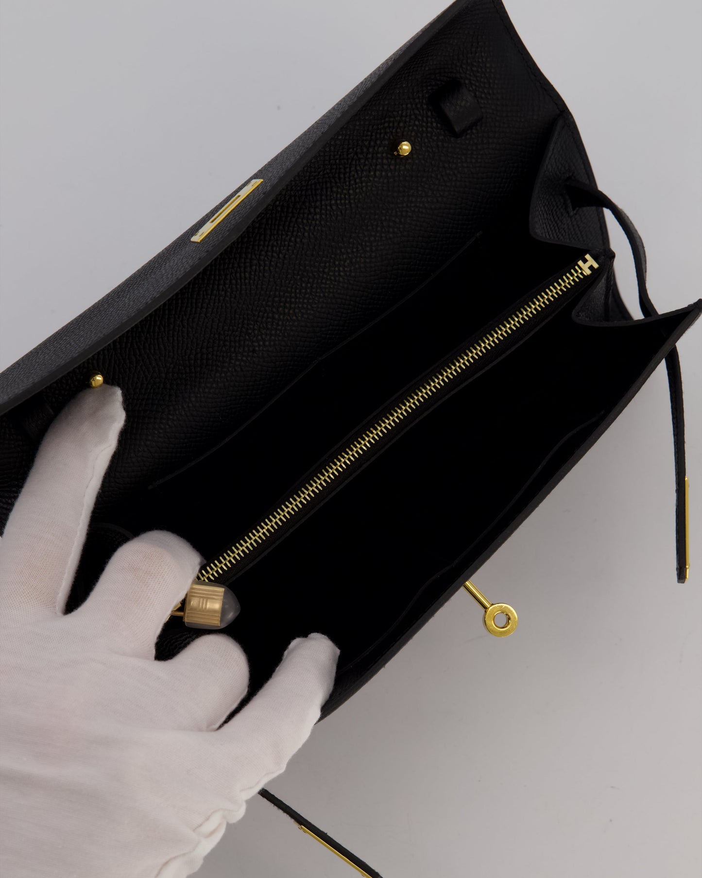 Hermes Kelly To Go Bag in Noir Epsom Leather with Gold Hardware