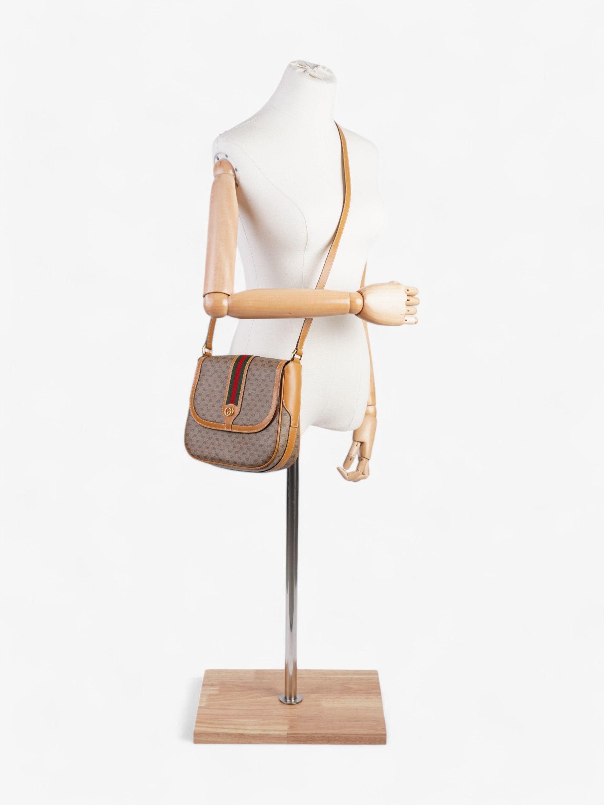 Gucci Web Crossbody GG Supreme / Green / Red Canvas