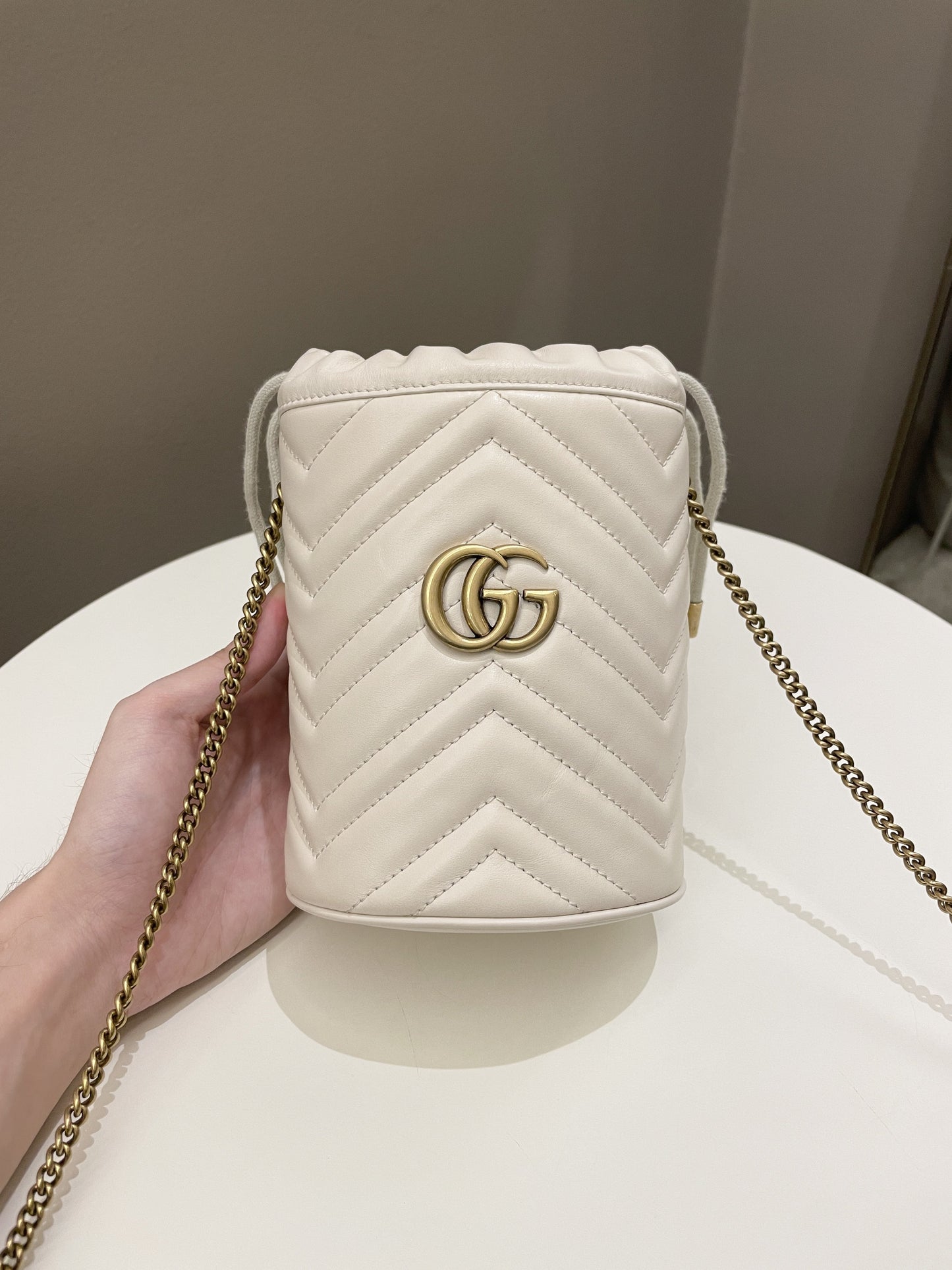Gucci Chain Handbag Style 2