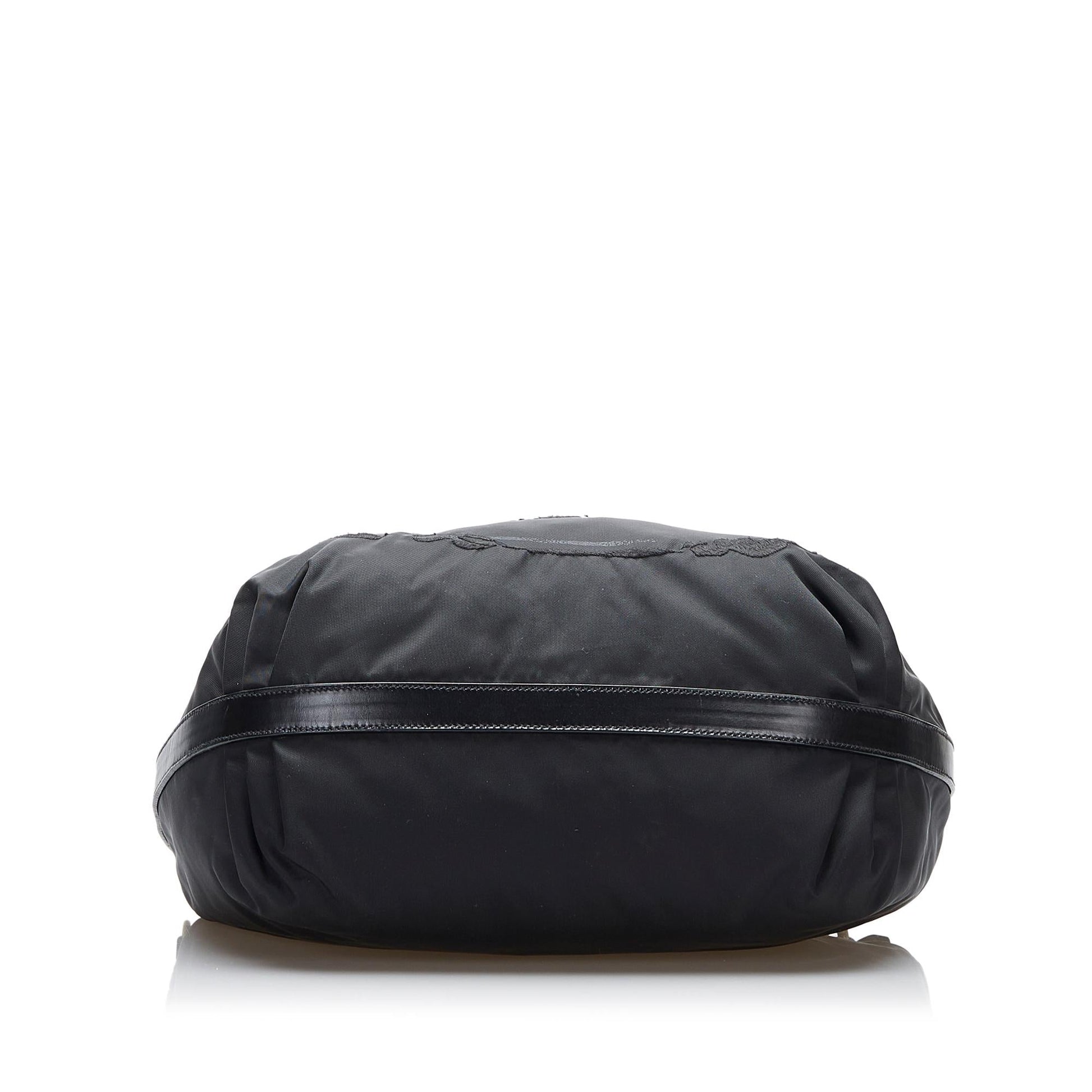 Prada Canapa Logo Tessuto Hobo (SHG-Cvv5rc)