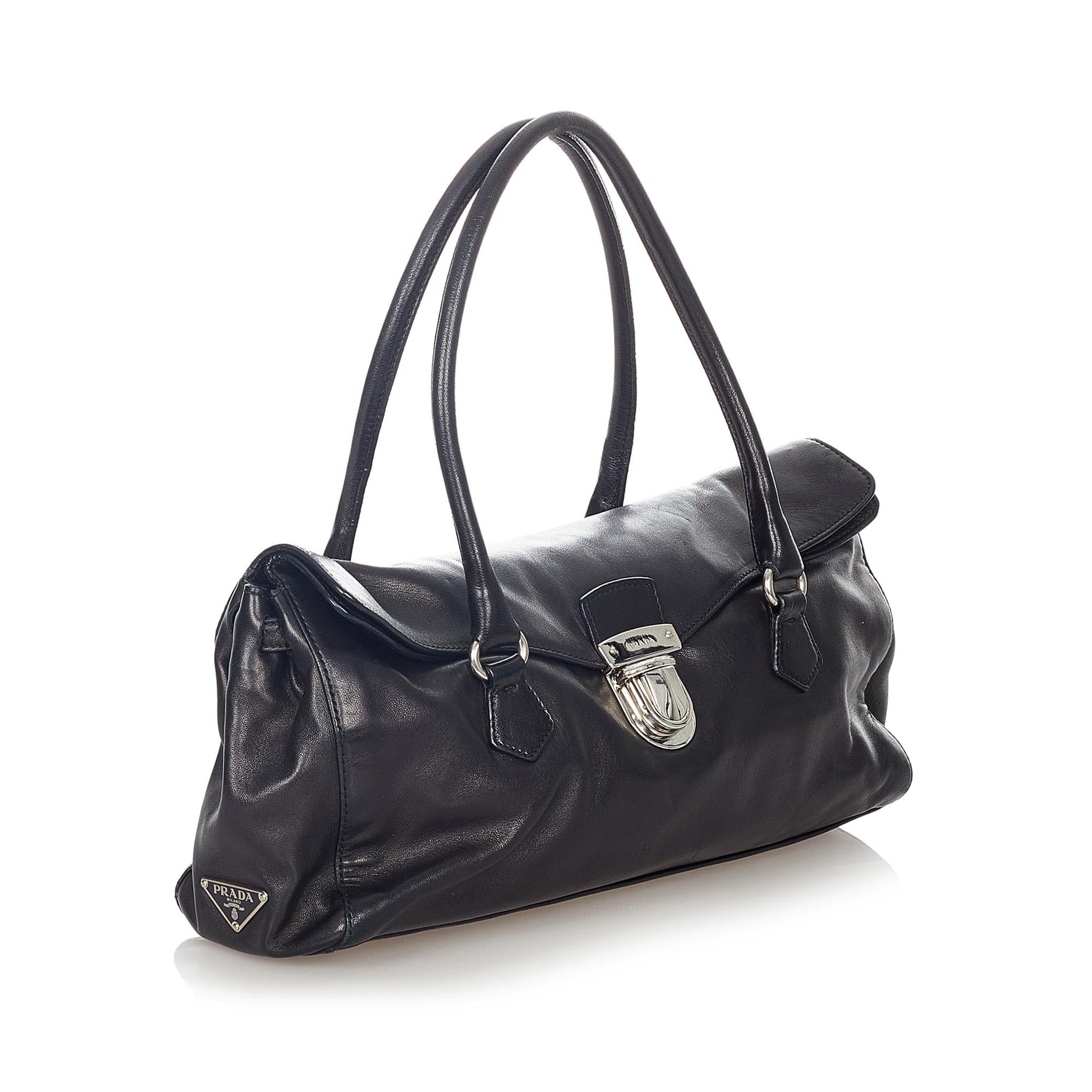 Prada Easy Leather Shoulder Bag (SHG-23590)