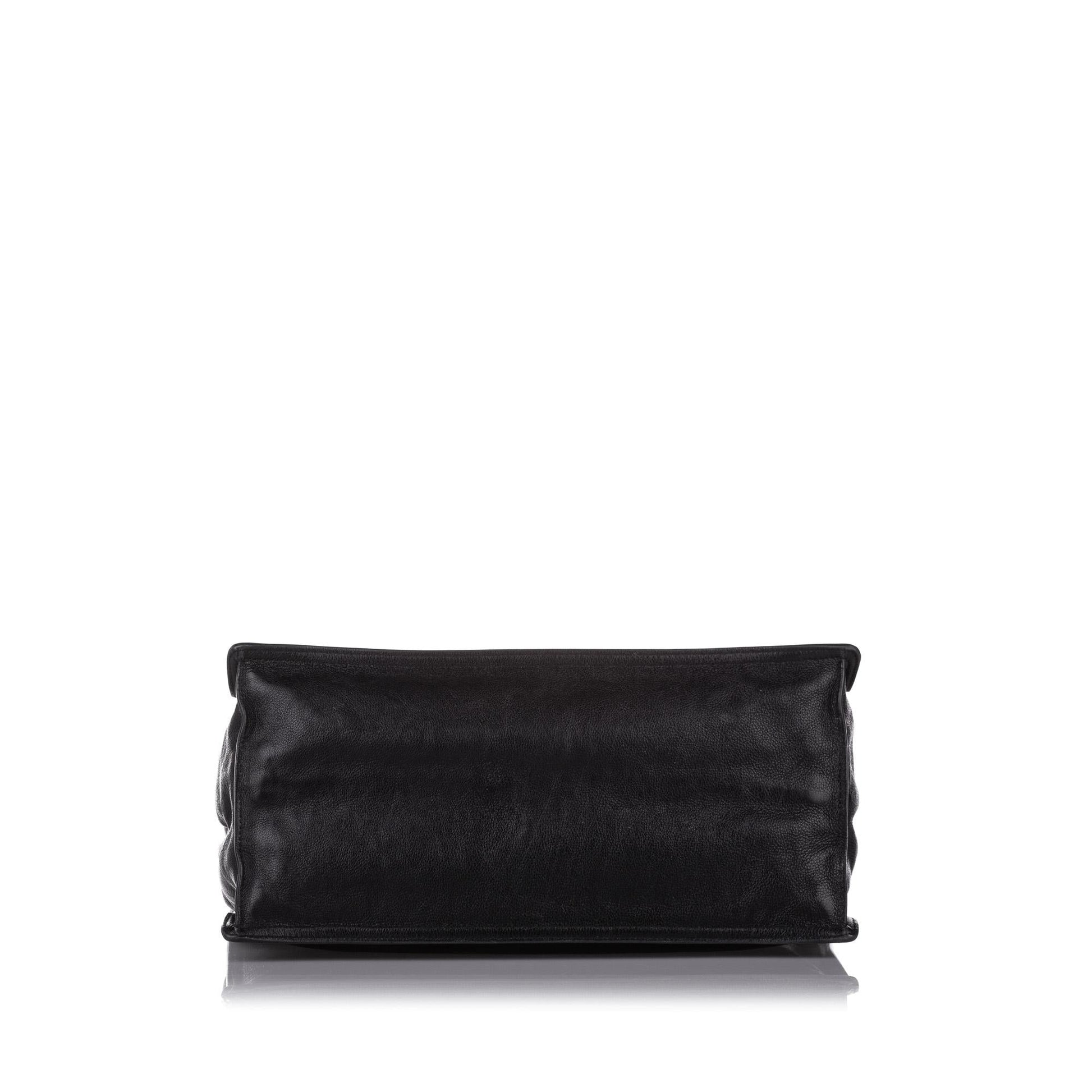 Prada Etiquette Leather Tote Bag (SHG-32338)