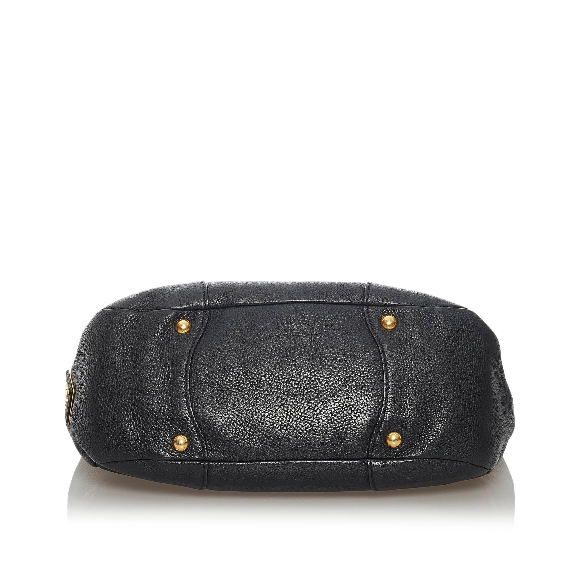 Prada Leather Handbag (SHG-29091)
