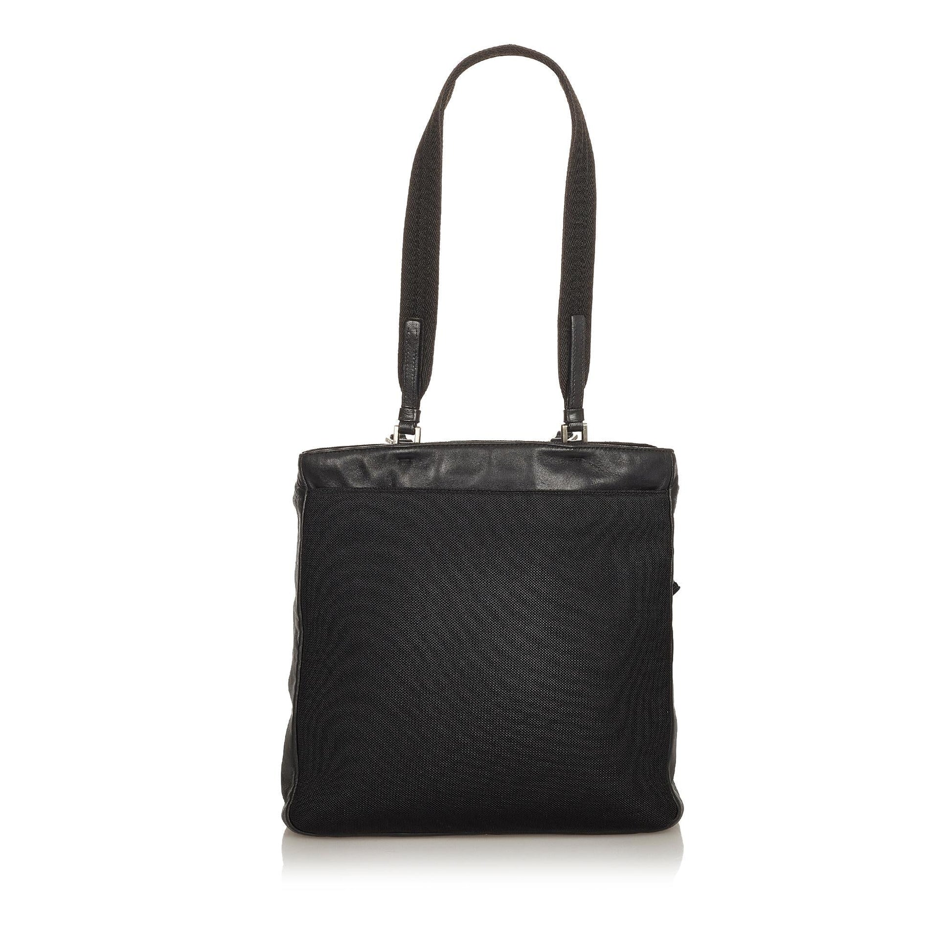 Prada Leather Handbag (SHG-36097)
