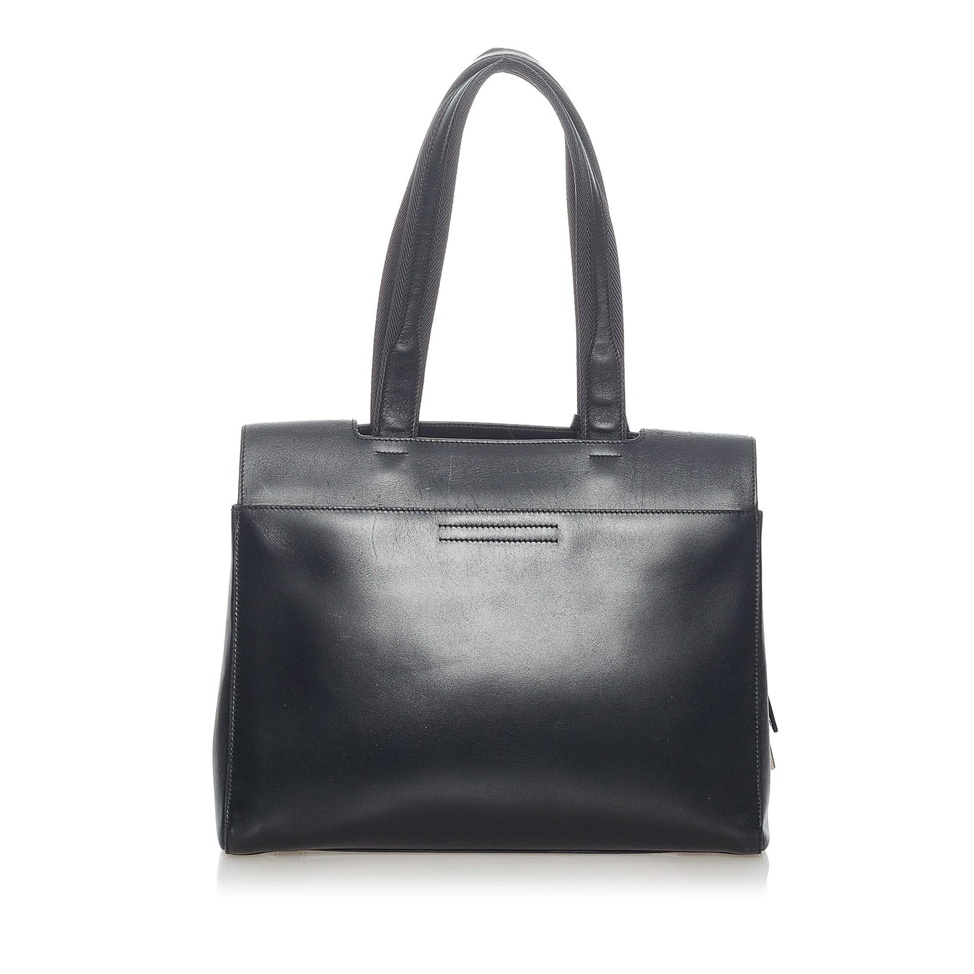 Prada Leather Shoulder Bag (SHG-31747)