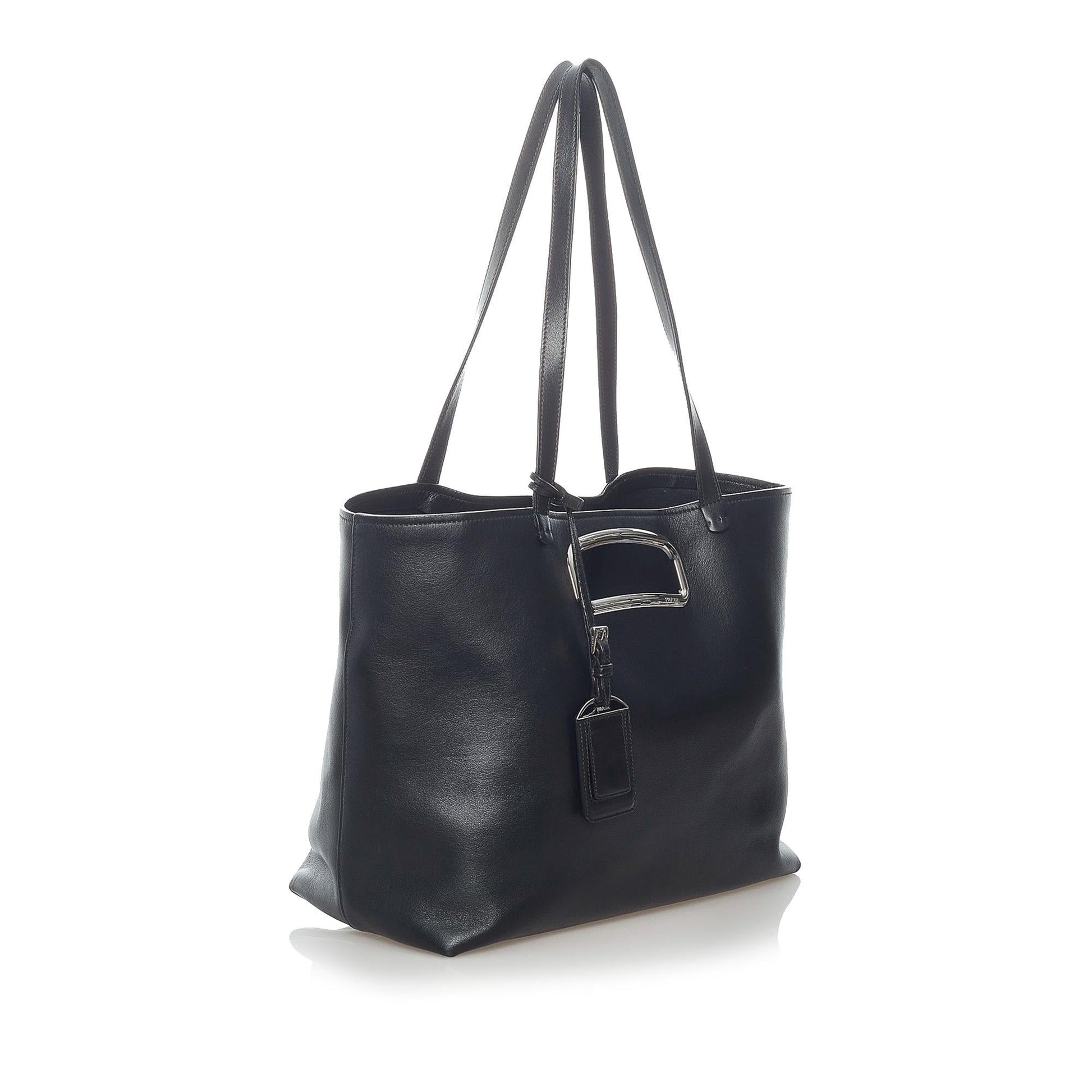 Prada Leather Tote Bag (SHG-31485)