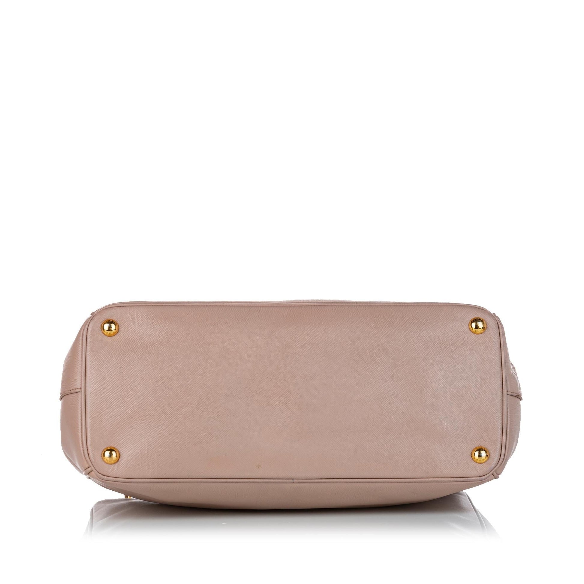 Prada Saffiano Galleria Satchel (SHG-33879)