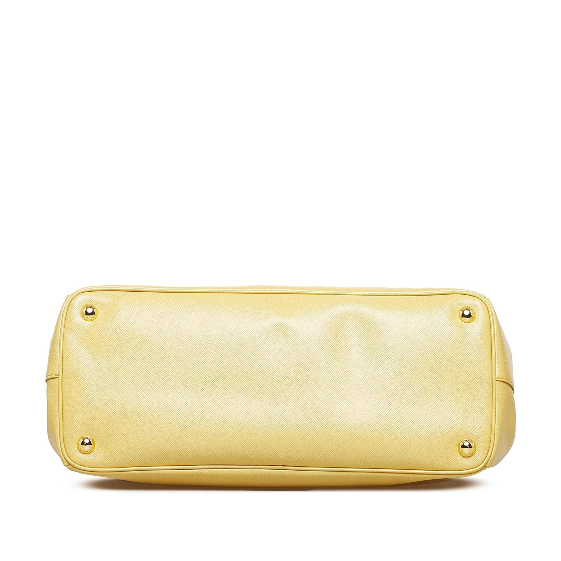 Prada Saffiano Lux Galleria Double Zip (SHG-yFcskK) Luxury Handbag