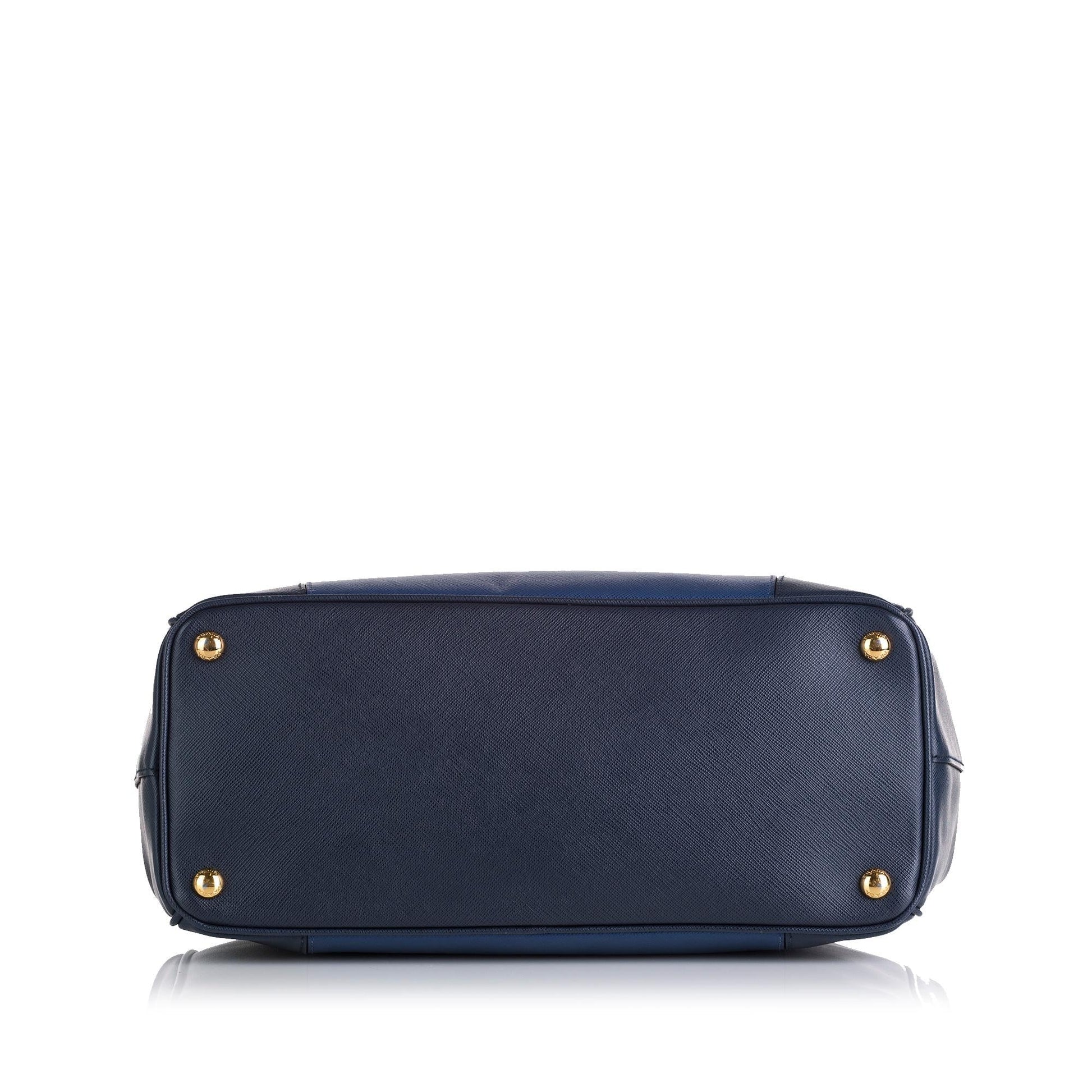 Prada Saffiano Lux Galleria Handbag (SHG-36672)