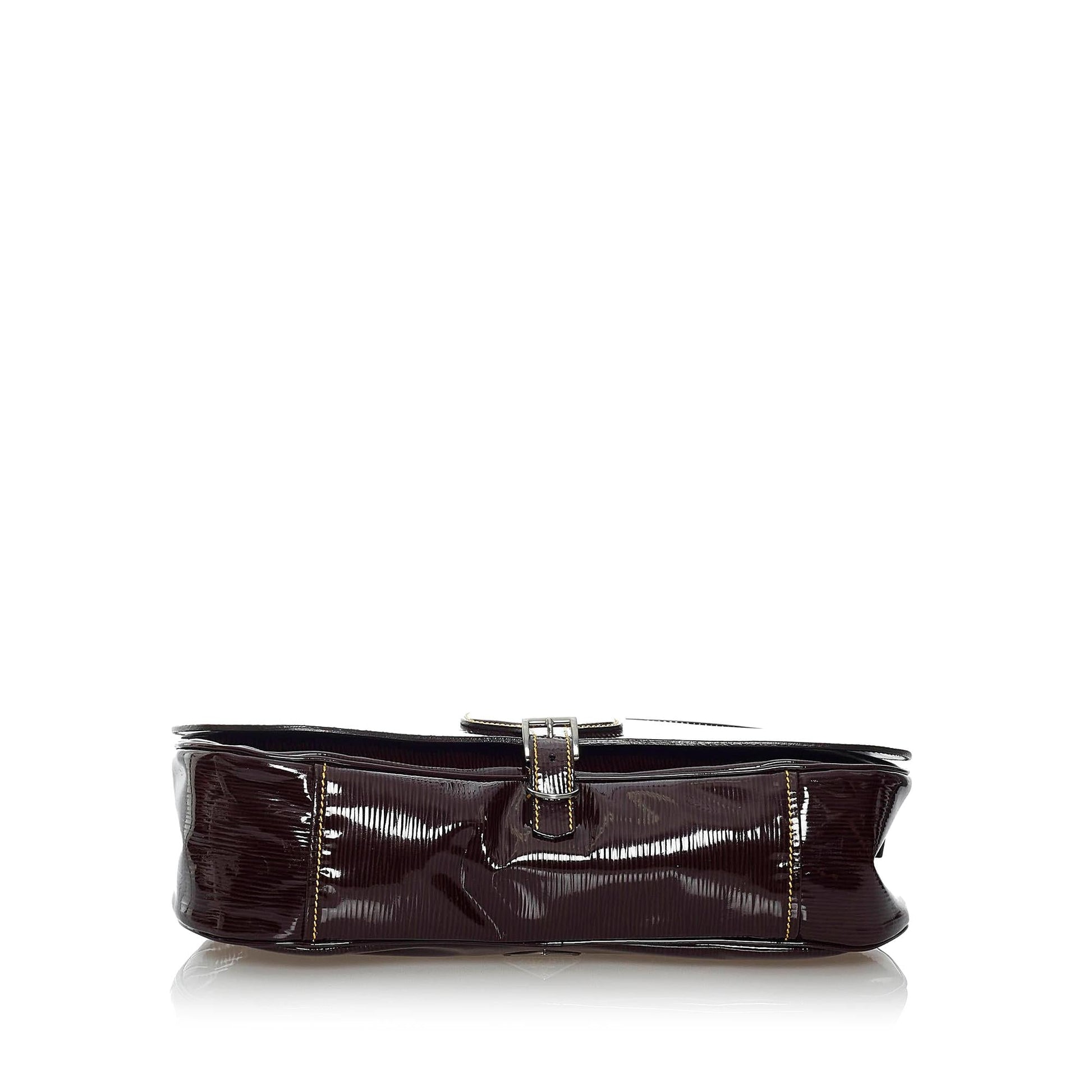 Prada Saffiano Vernice Shoulder Bag (SHG-29801)