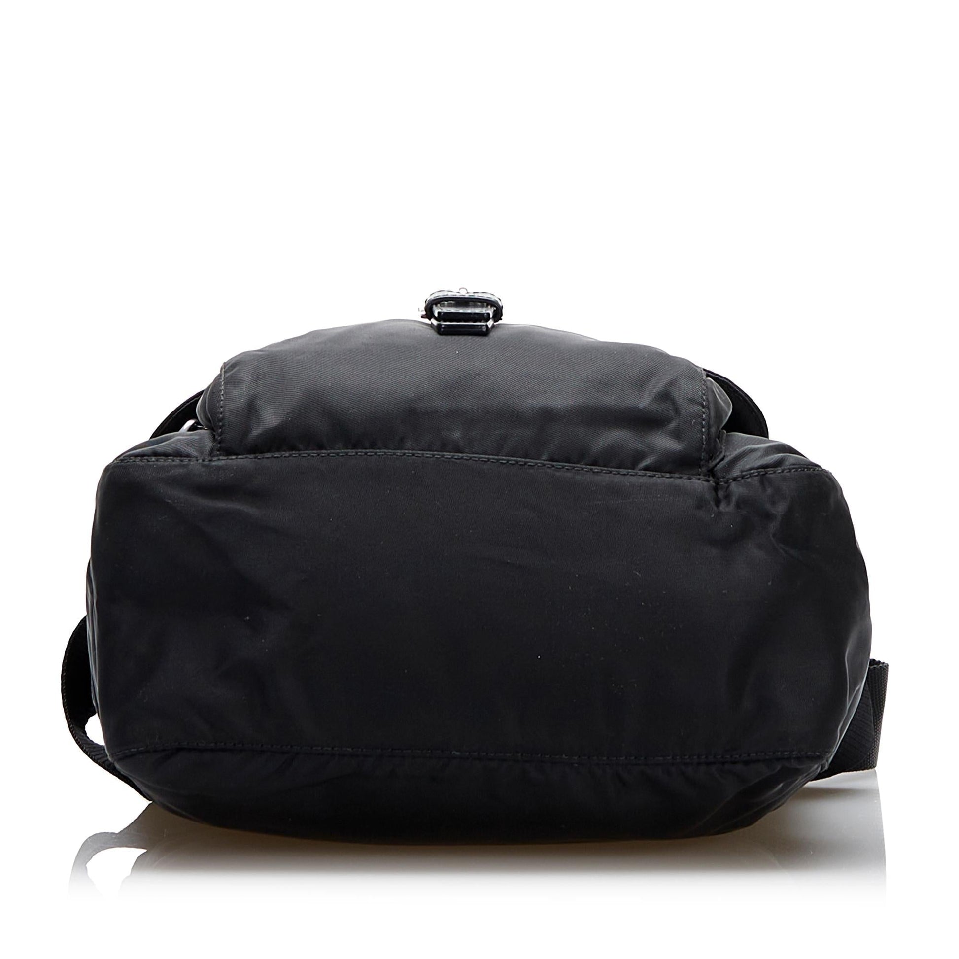Prada Tessuto Crossbody Bag (SHG-6h1eAZ)