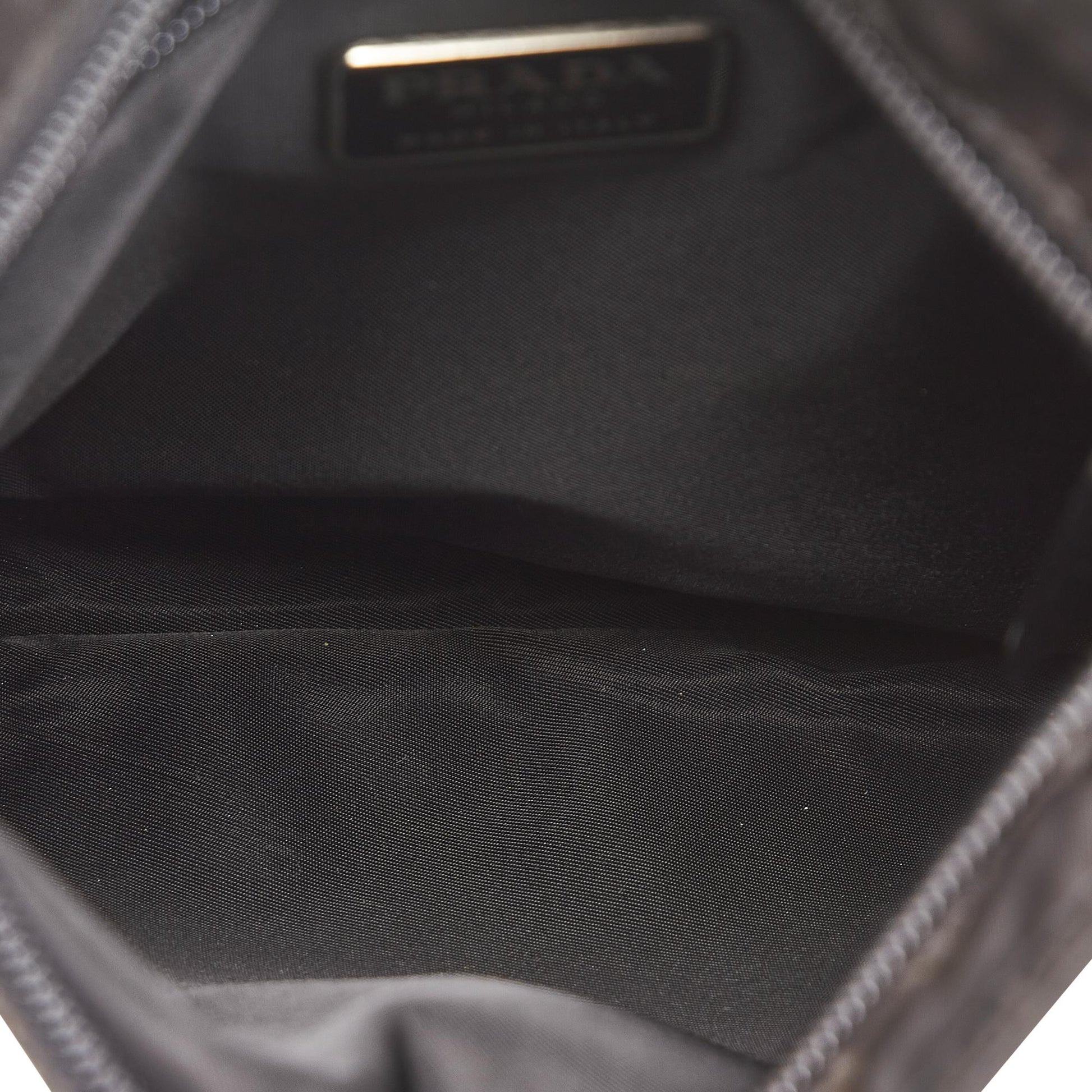 Prada Tessuto Crossbody Bag (SHG-E106hC)