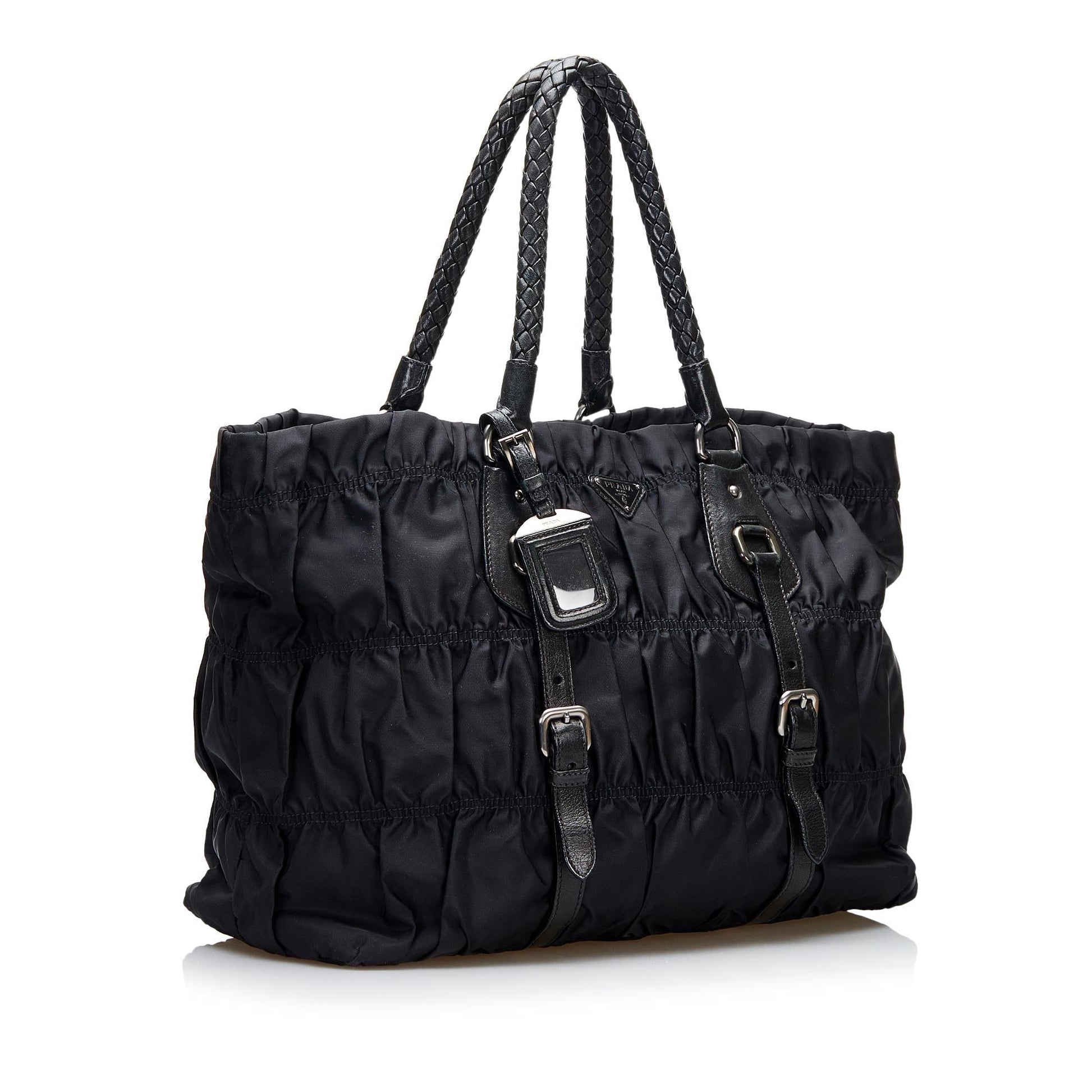 Prada Tessuto Gaufre Tote (SHG-GeEzlG)