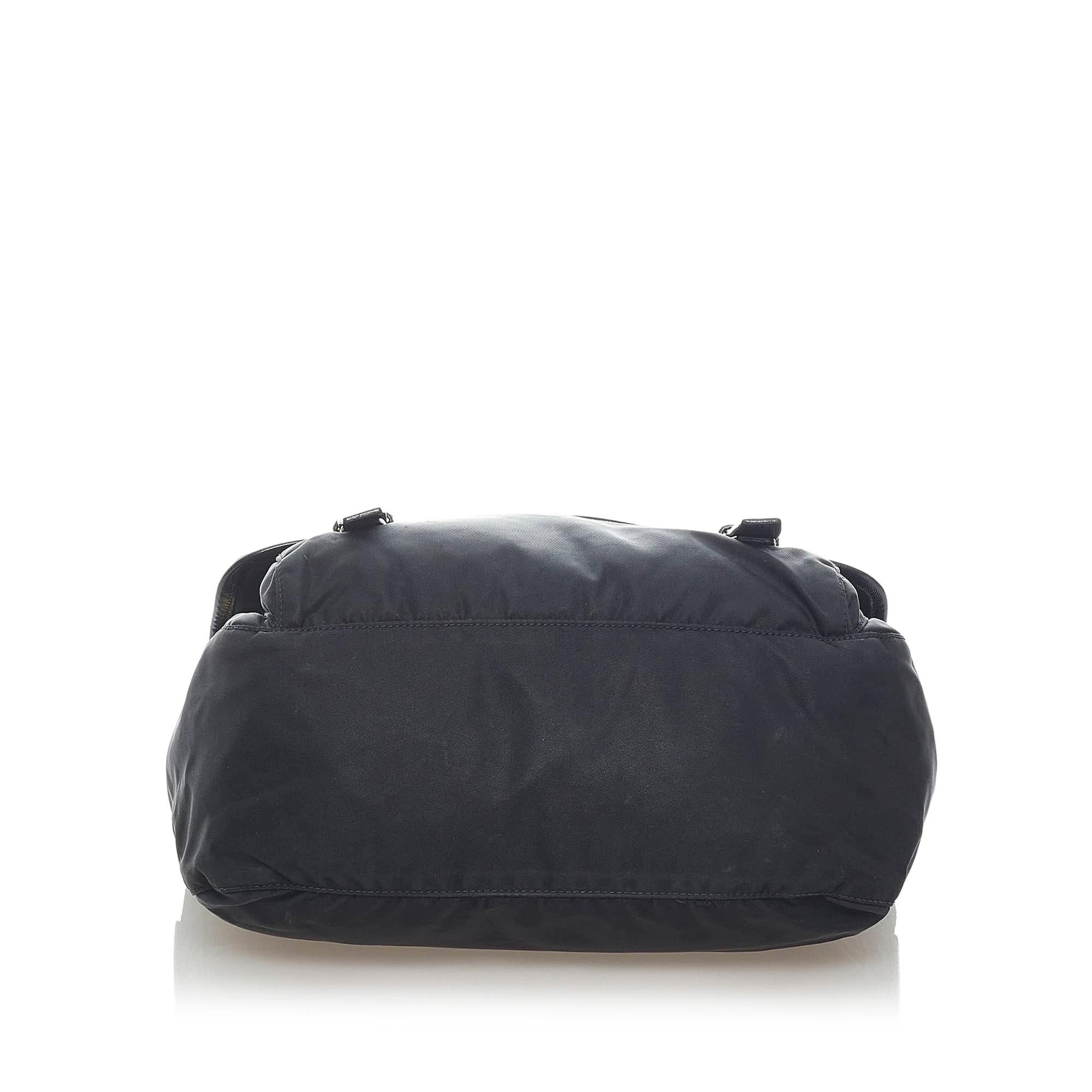 Prada Tessuto Messenger Bag (SHG-33321)