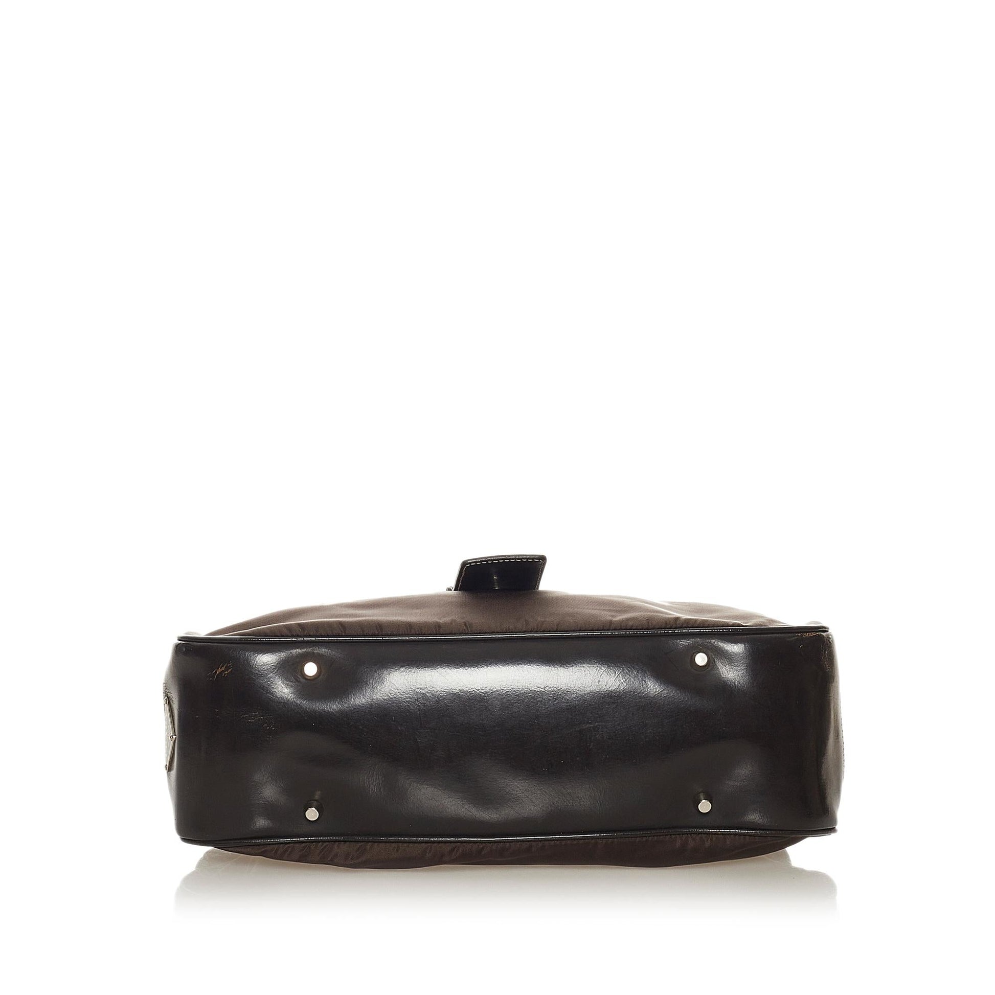 Prada Tessuto Shoulder Bag (SHG-27497)