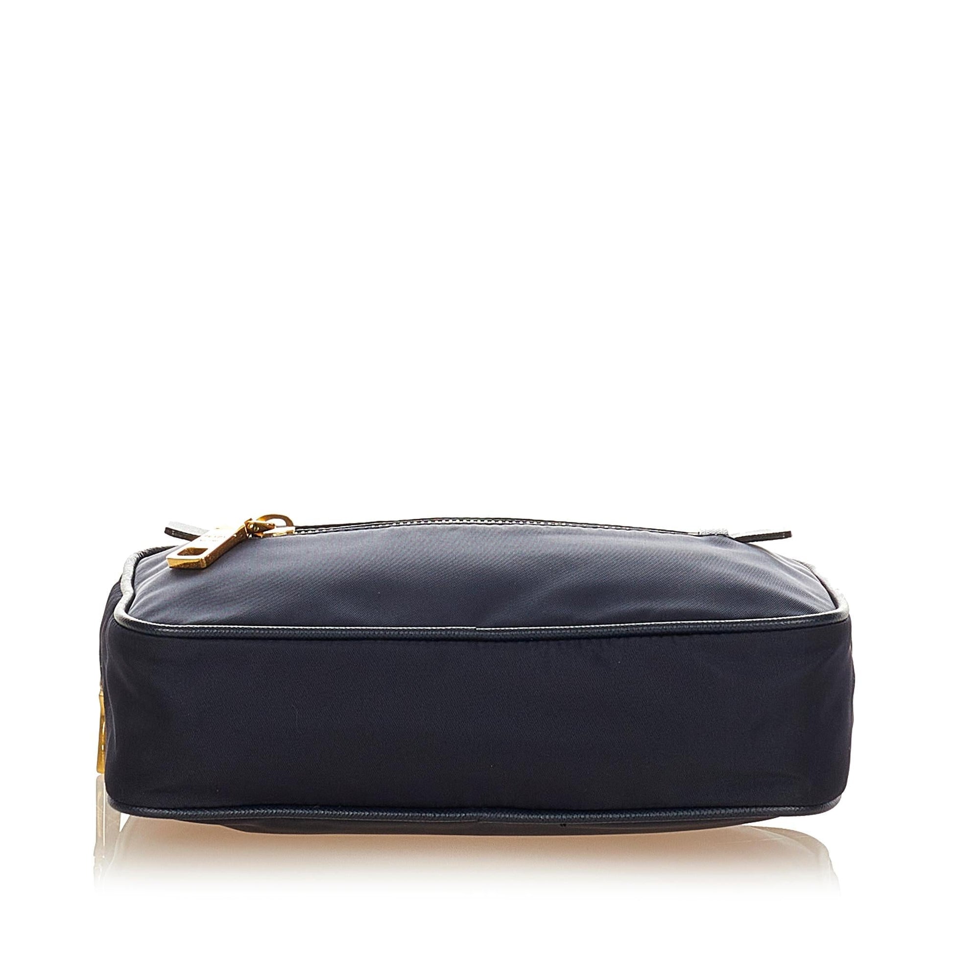 Prada Tessuto Shoulder Bag (SHG-31807)