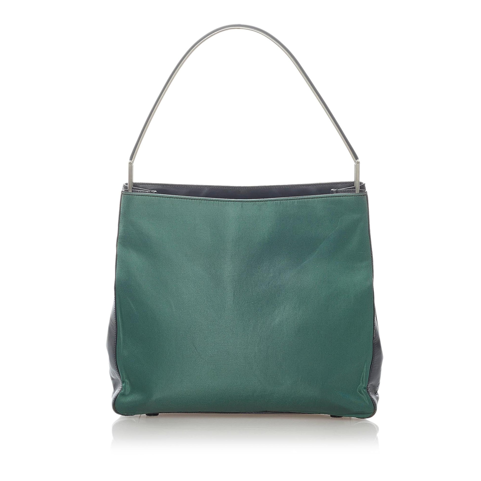 Prada Tessuto Shoulder Bag (SHG-CpnZc9)