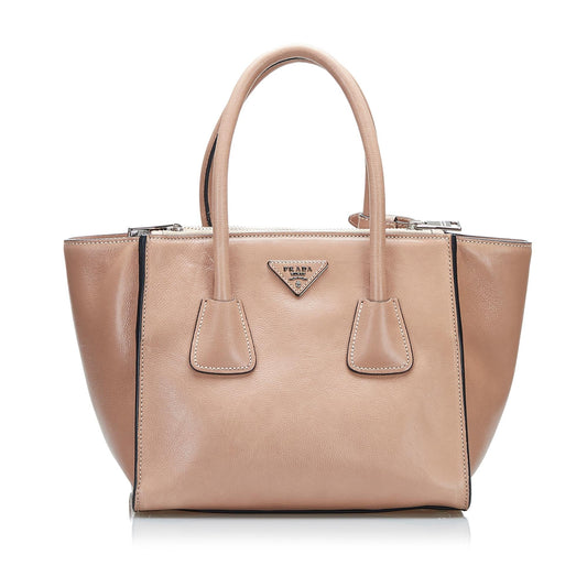 Prada Twin Pocket Satchel (SHG-ALIiuo)