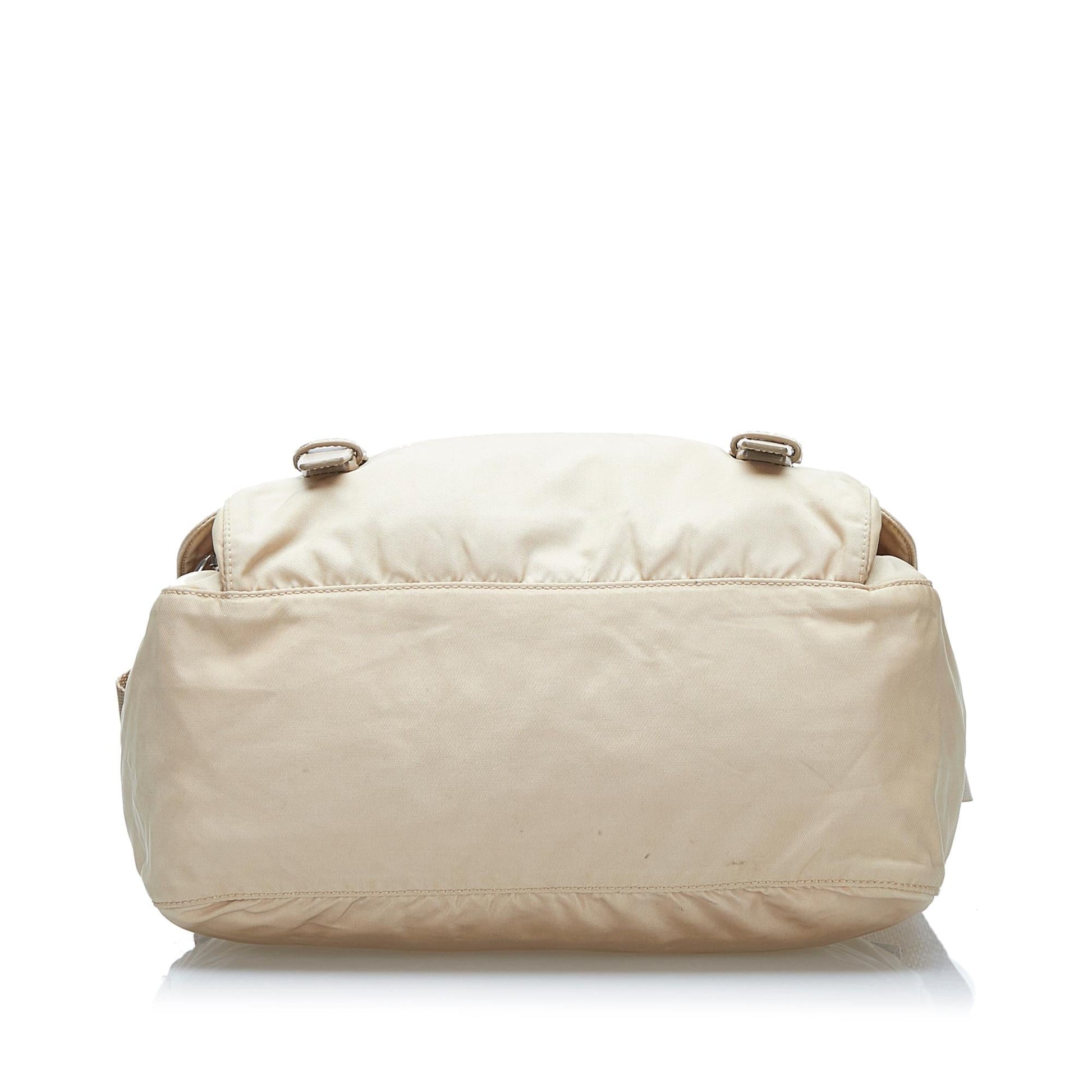 Prada Vela Messenger Bag (SHG-36565)