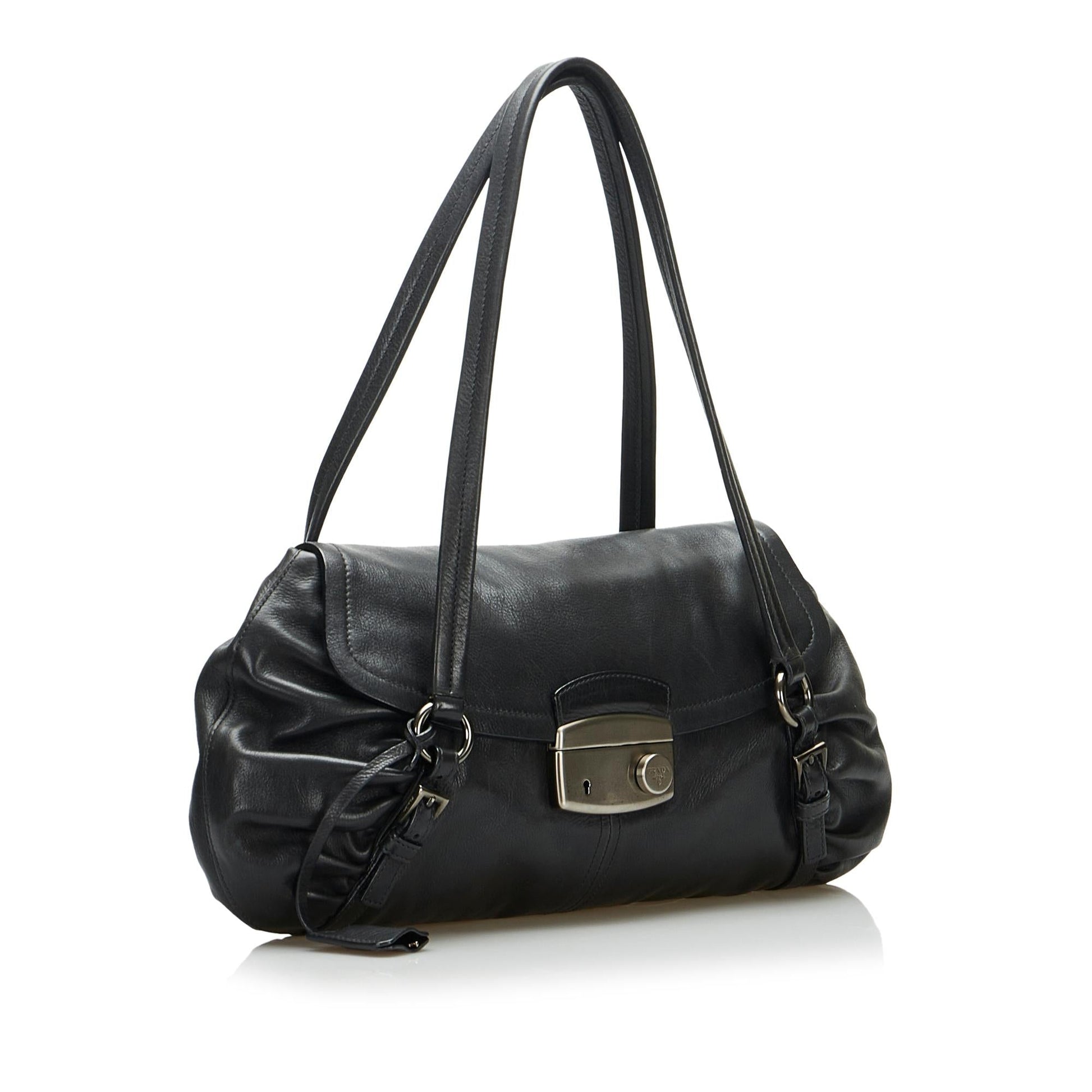 Prada Vitello Daino Easy Sound Lock Shoulder Bag (SHG-ZwaqYZ)