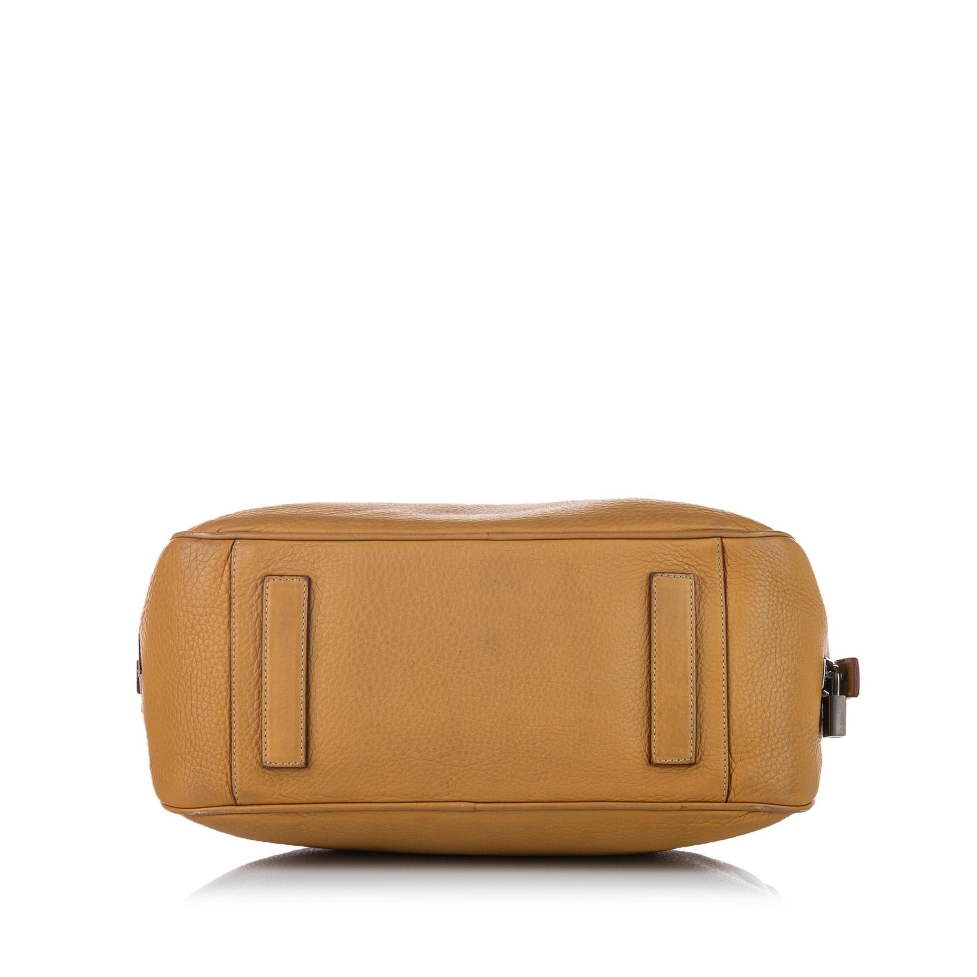 Prada Vitello Daino Handbag (SHG-21725)