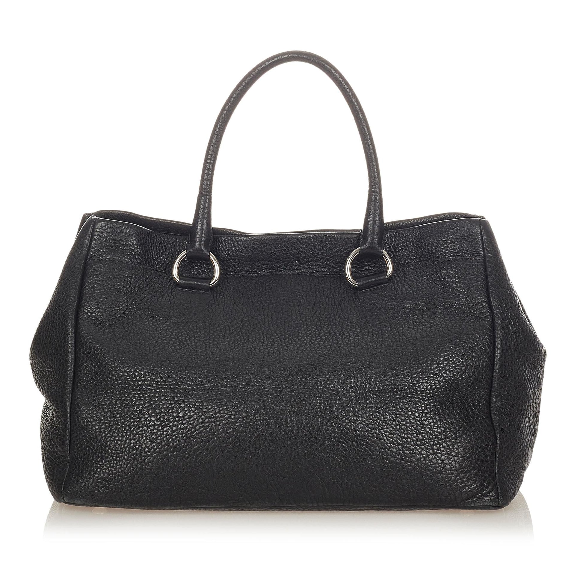 Prada Vitello Daino Handbag (SHG-25076)