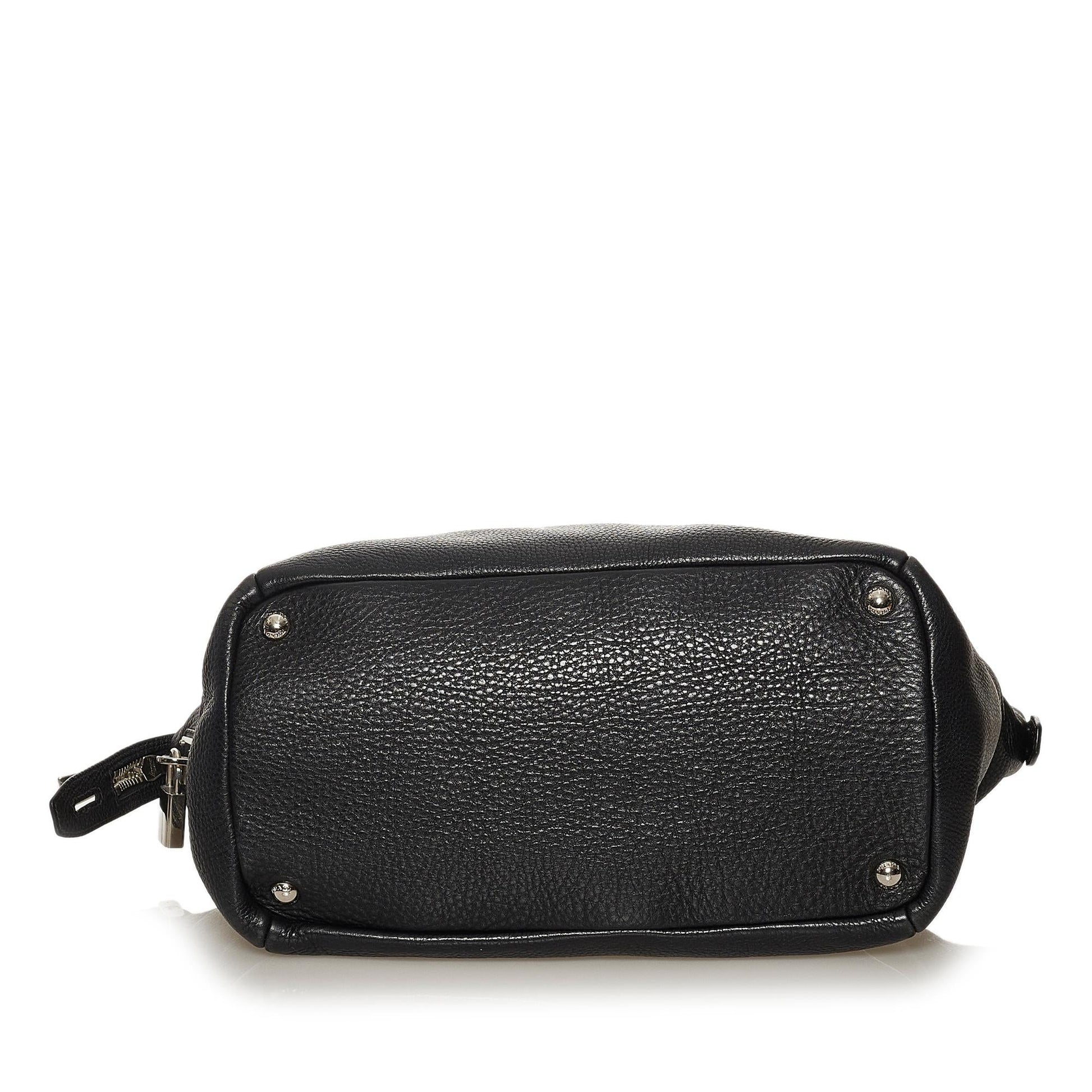Prada Vitello Daino Handbag (SHG-29099)