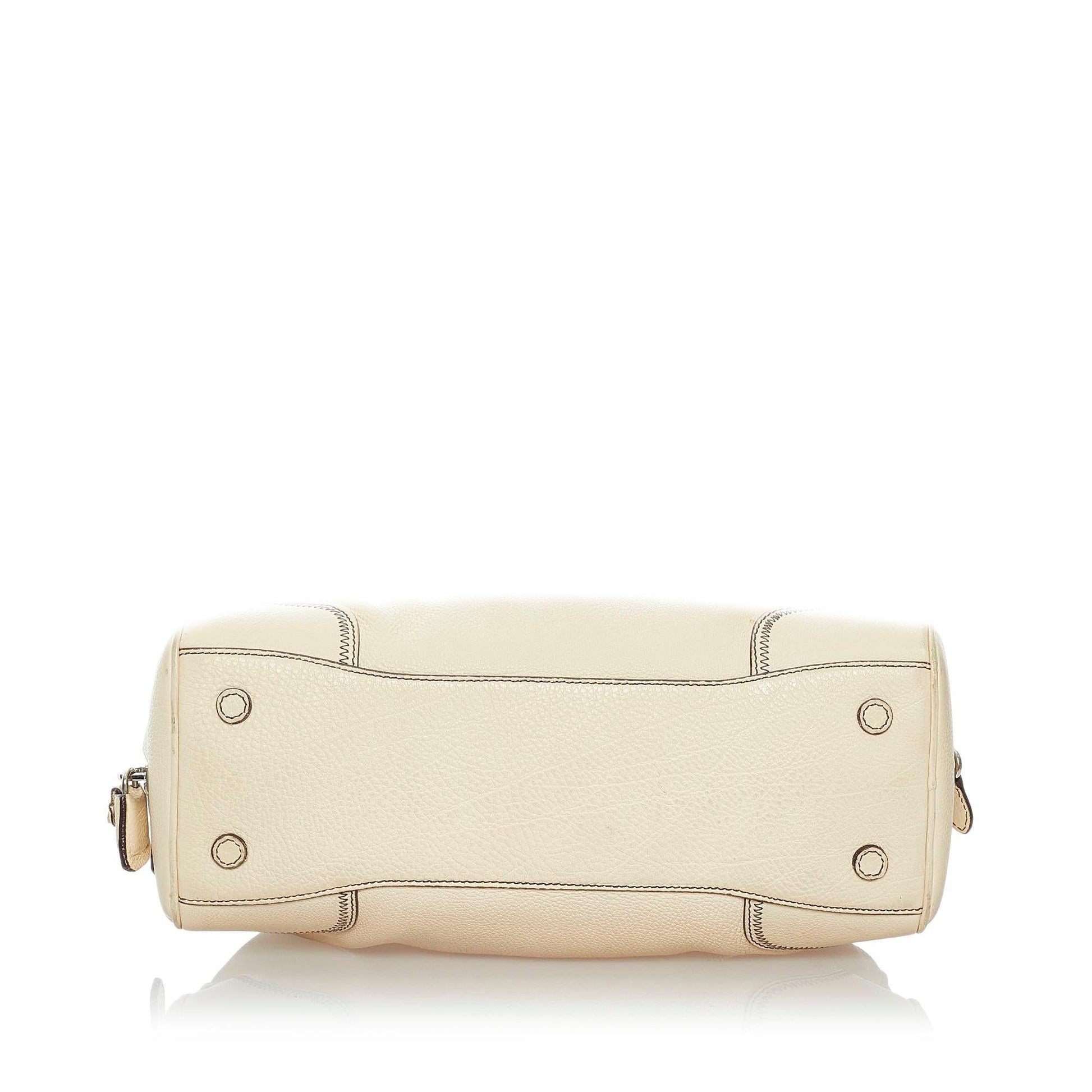 Prada Vitello Daino Handbag (SHG-31011)