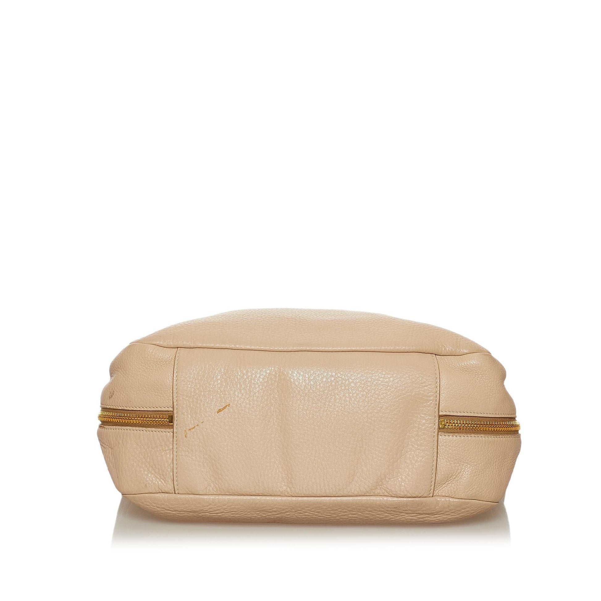 Prada Vitello Daino Hobo Bag (SHG-29089)