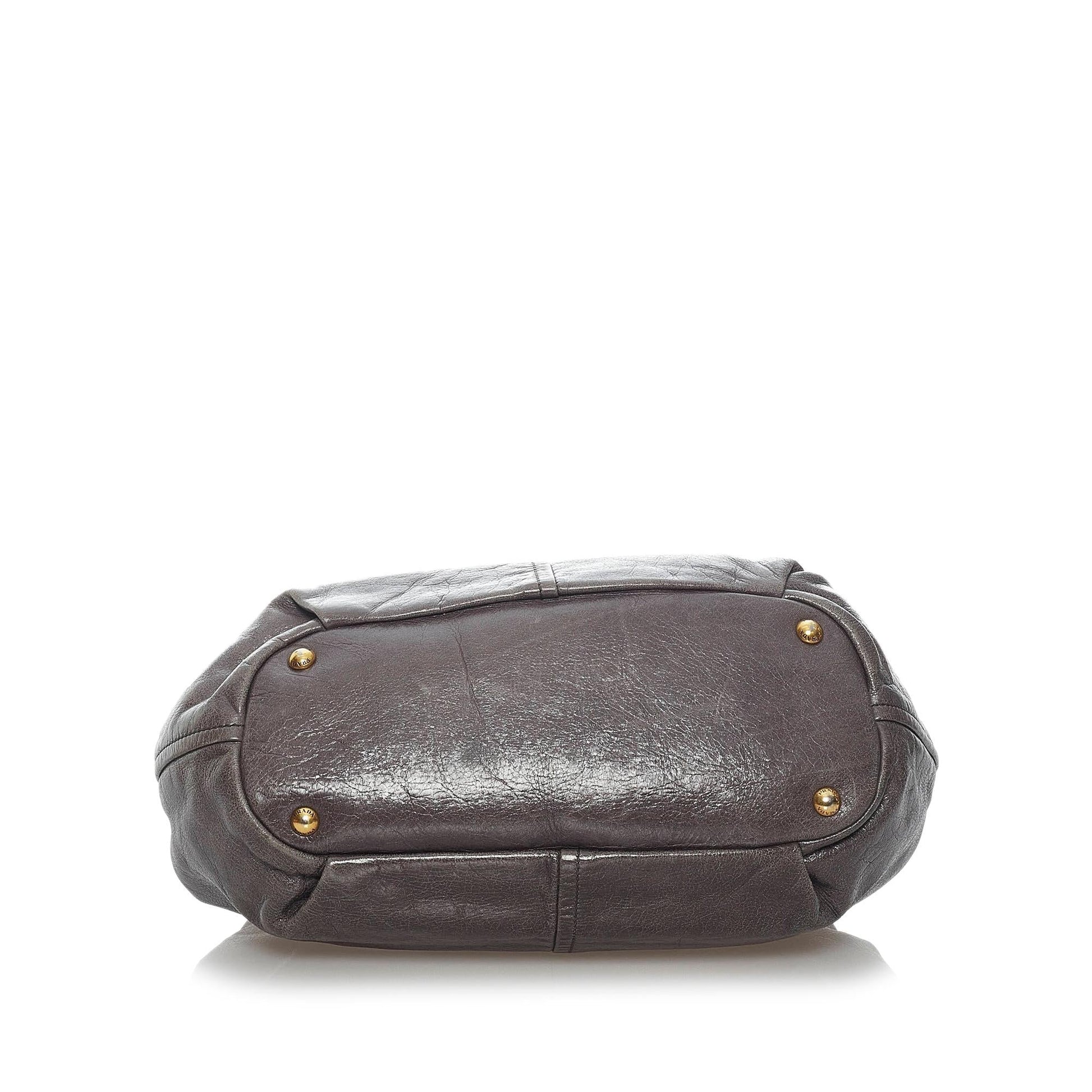 Prada Vitello Daino Satchel (SHG-29490)