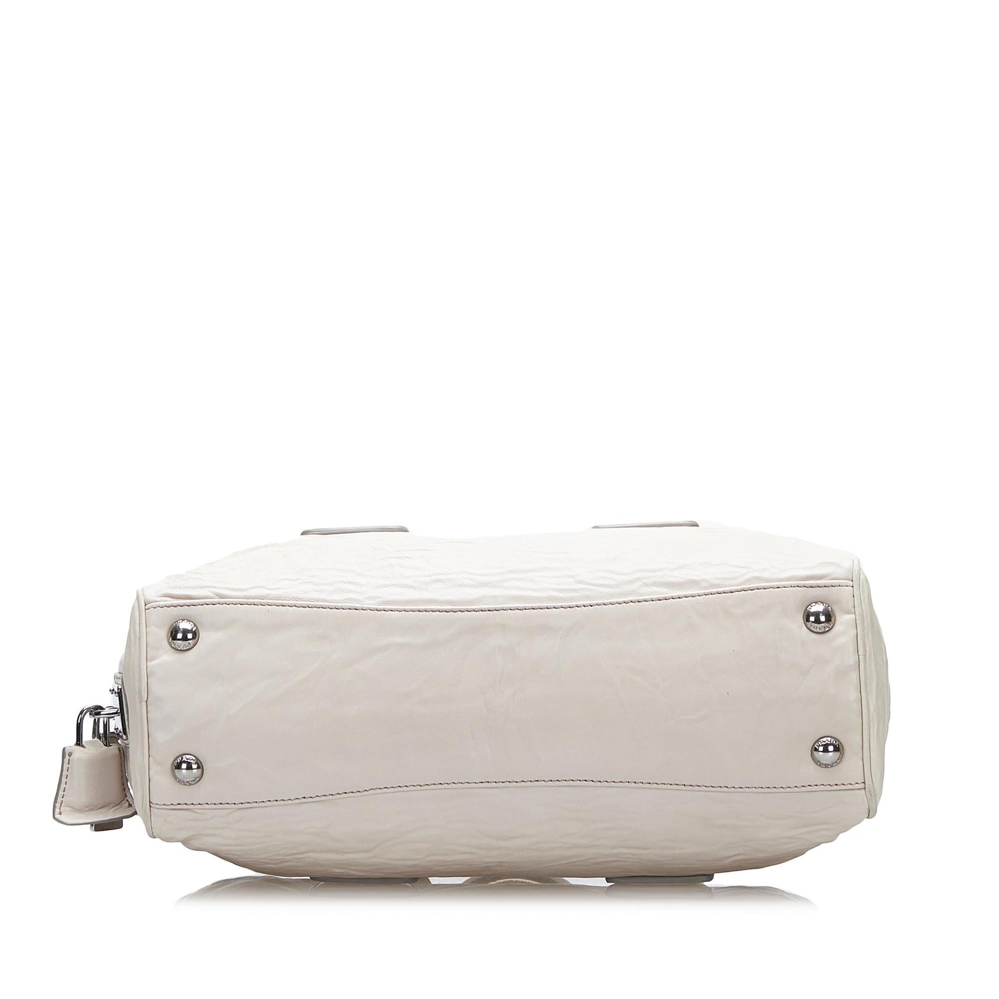 Prada Vitello Daino Satchel (SHG-E9BlyJ)