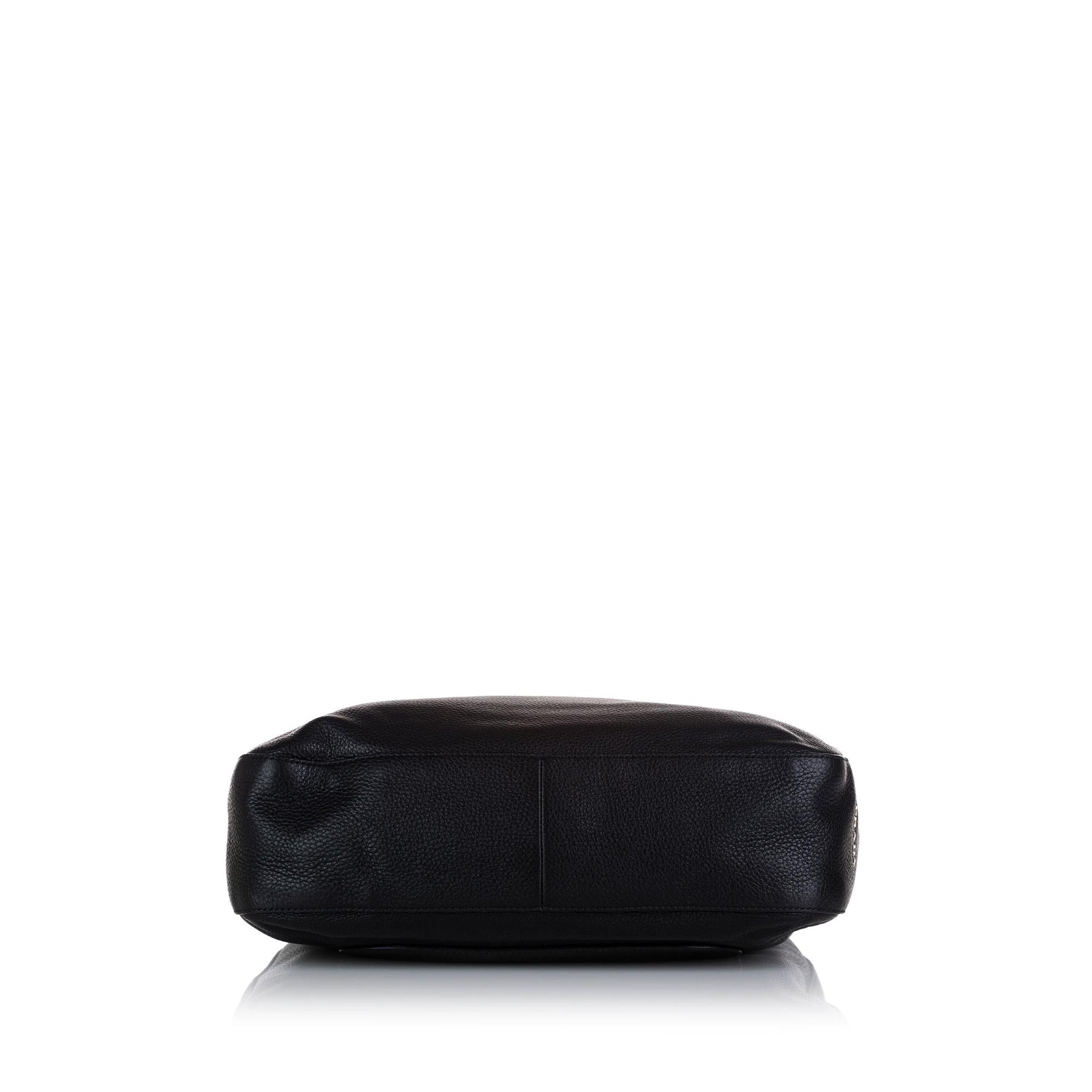 Prada Vitello Daino Shoulder Bag (SHG-35648)